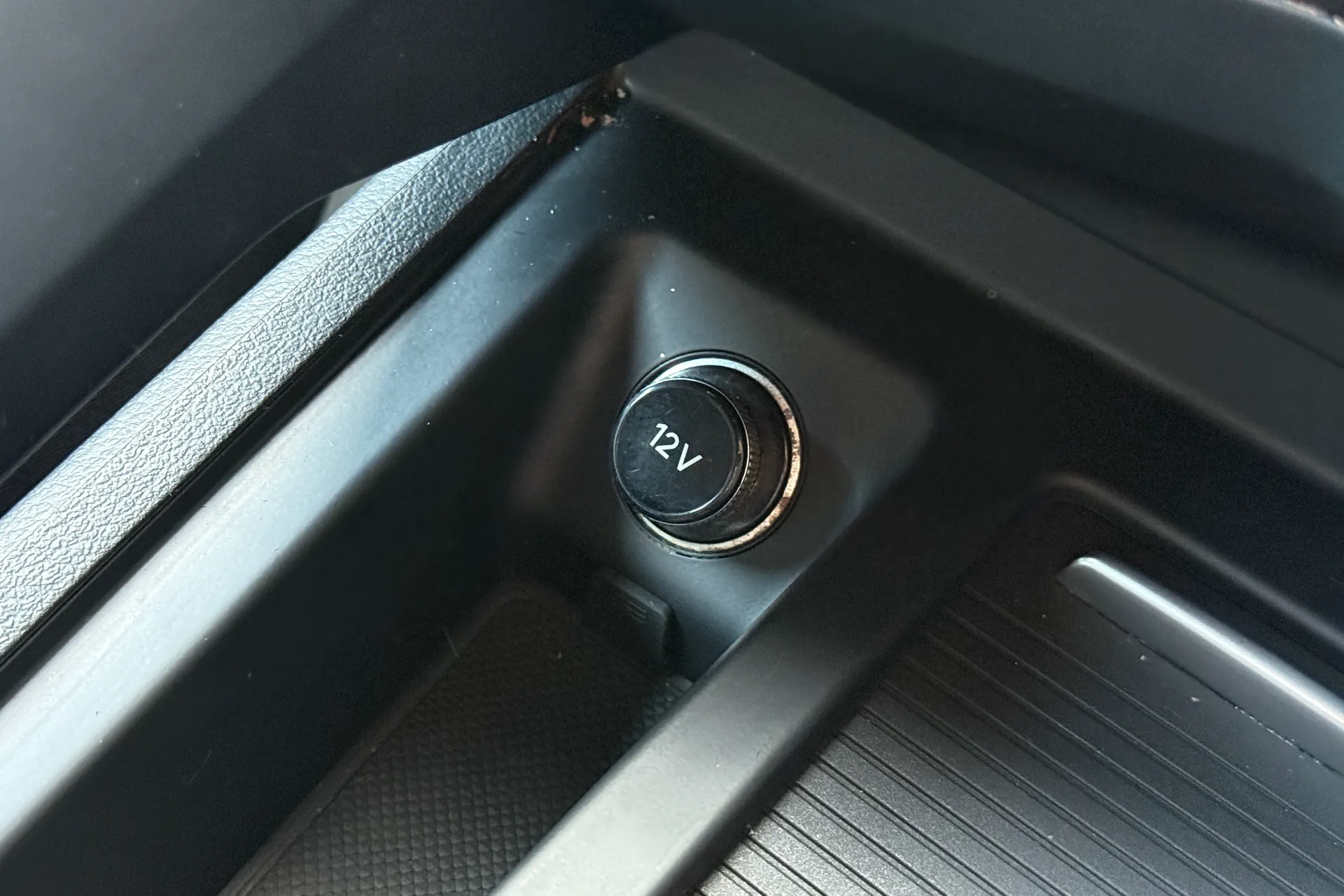 Audi e-tron thumbnail image number 20