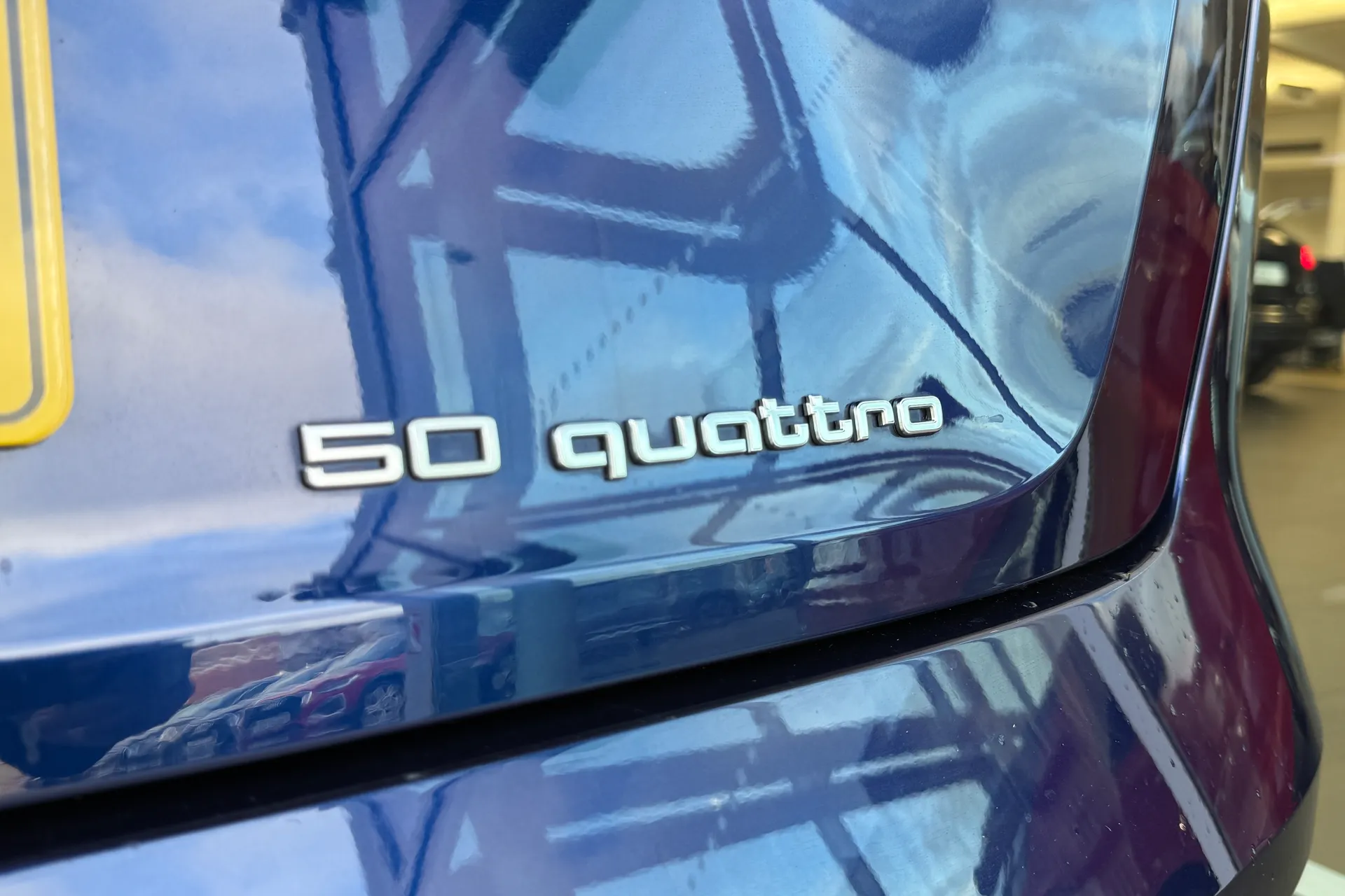 Audi e-tron thumbnail image number 50