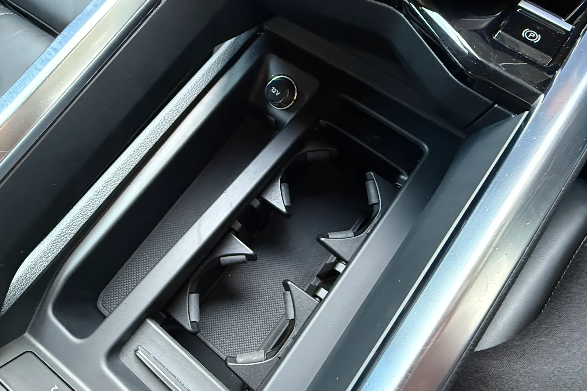 Audi e-tron thumbnail image number 23