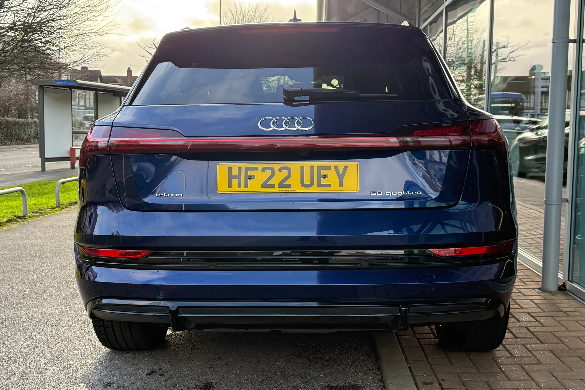 Audi e-tron thumbnail image number 51