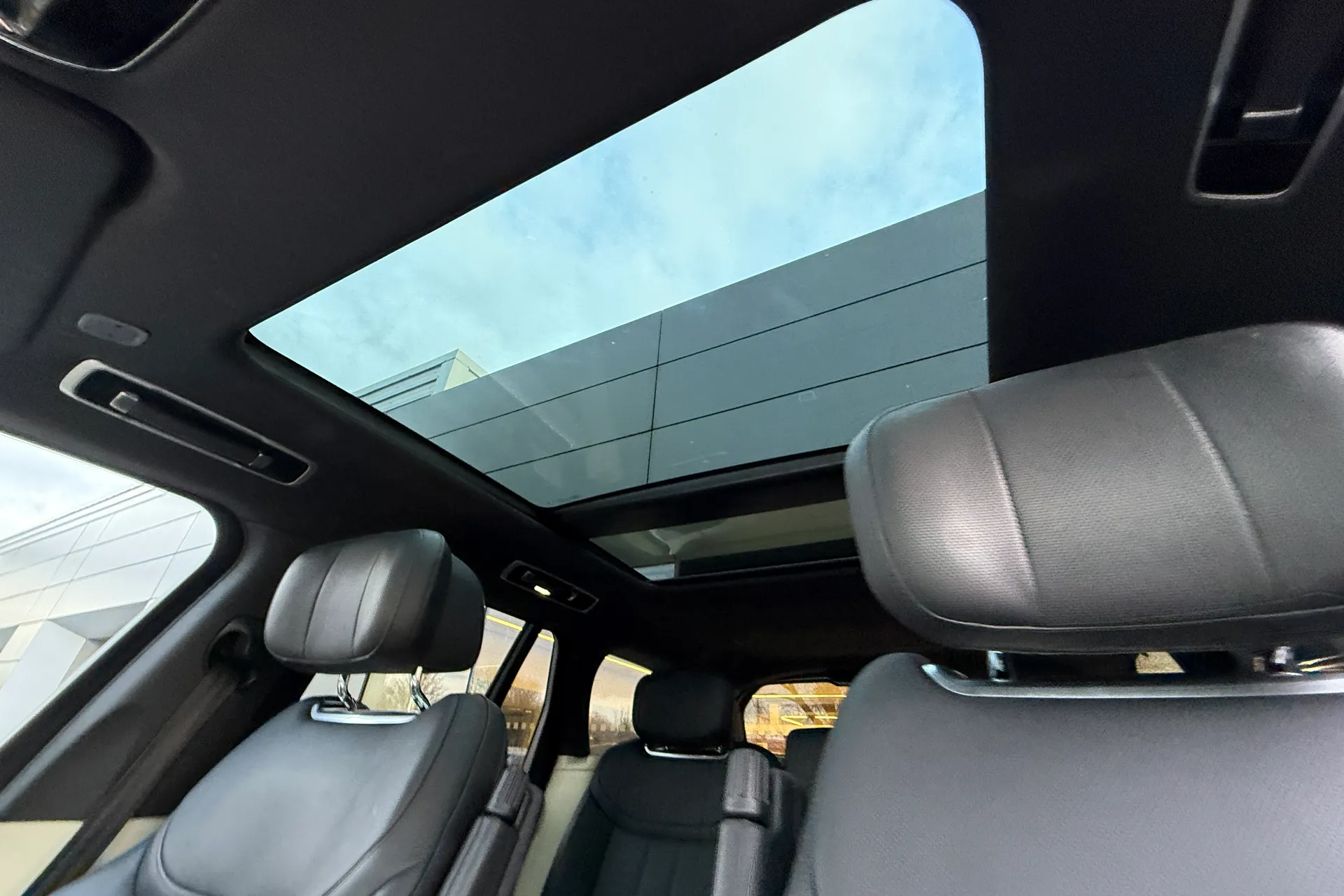 LAND ROVER RANGE ROVER thumbnail image number 5