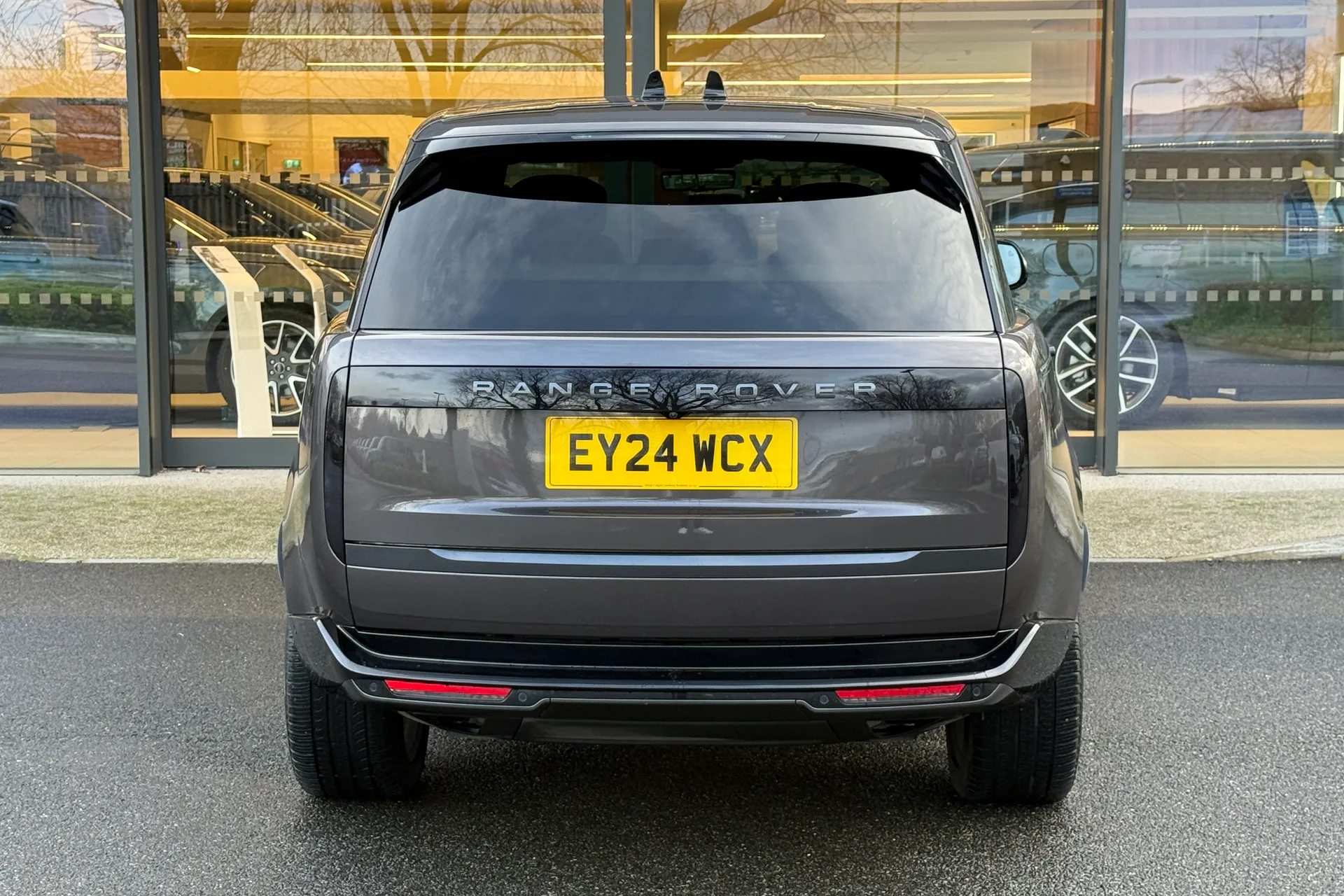 LAND ROVER RANGE ROVER thumbnail image number 8