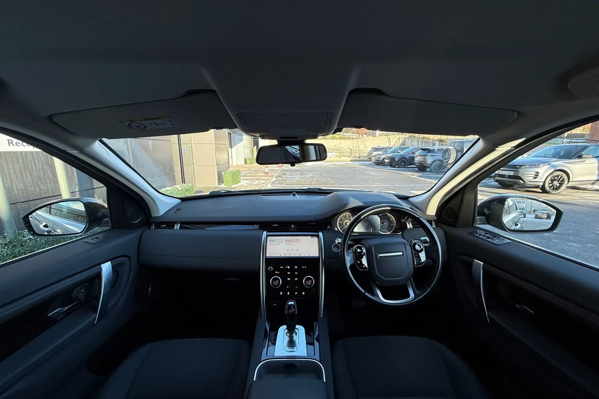 LAND ROVER DISCOVERY SPORT thumbnail image number 3