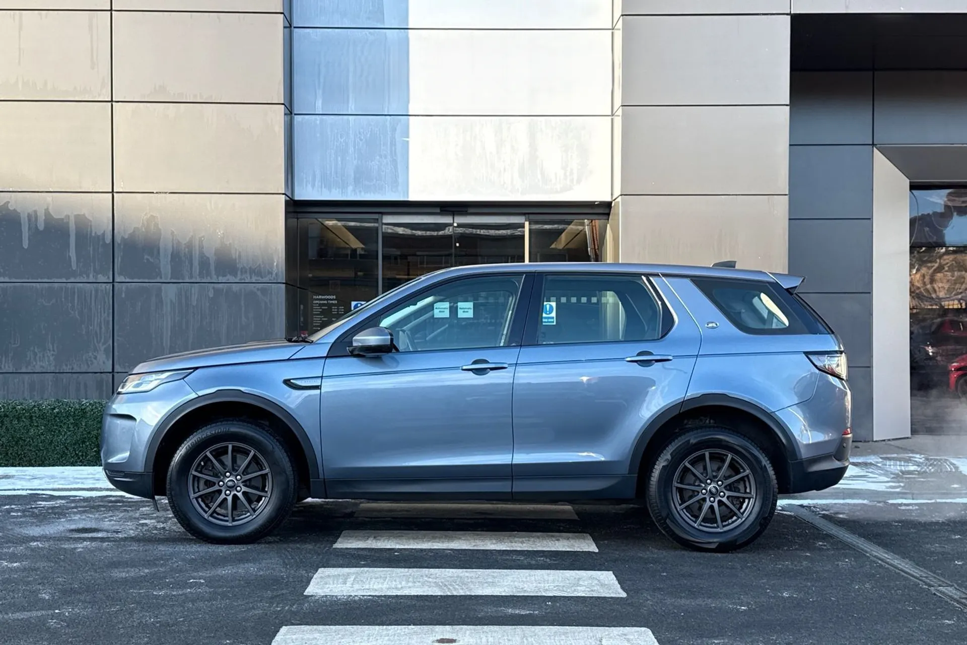 LAND ROVER DISCOVERY SPORT thumbnail image number 6
