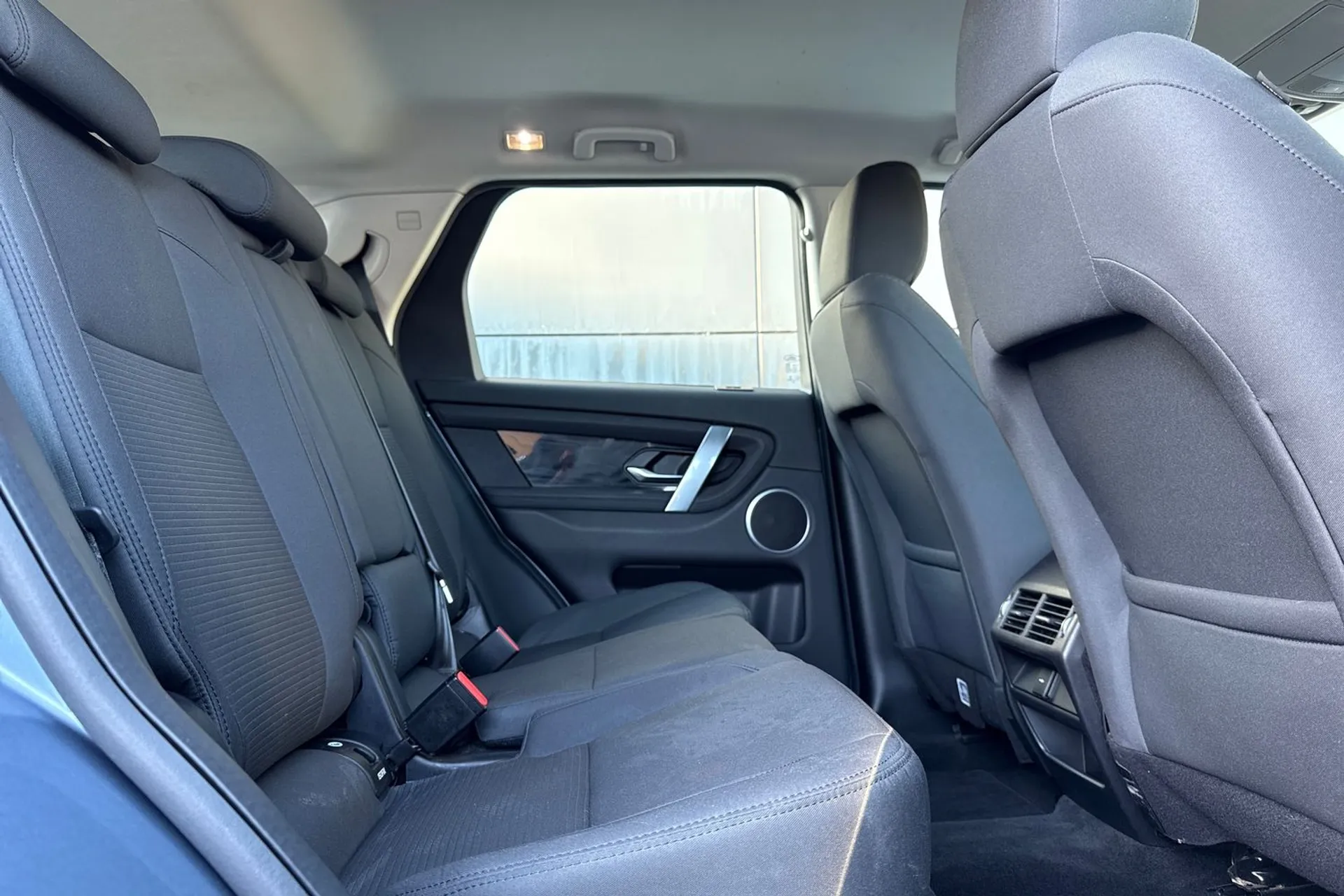 LAND ROVER DISCOVERY SPORT thumbnail image number 25