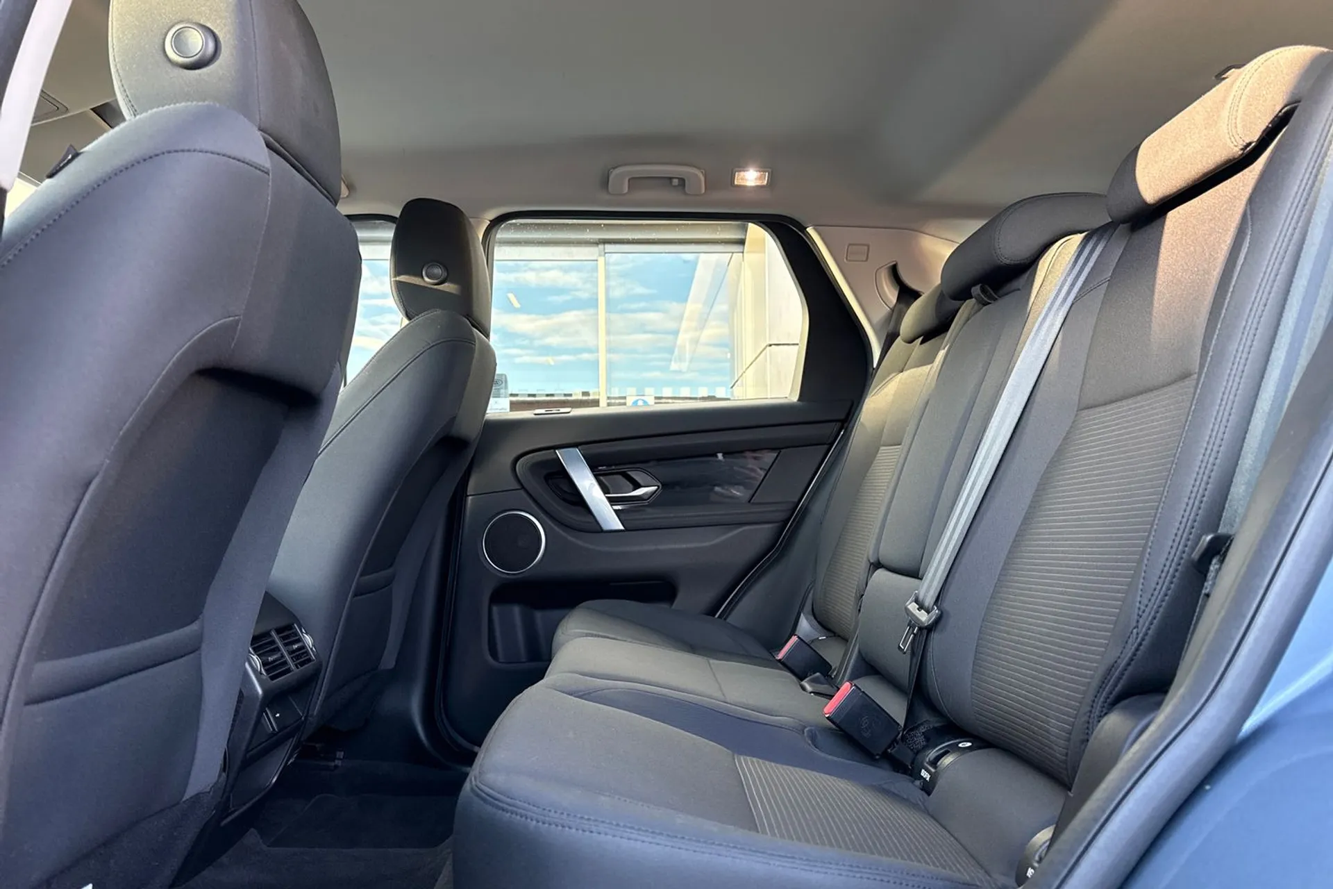 LAND ROVER DISCOVERY SPORT thumbnail image number 39