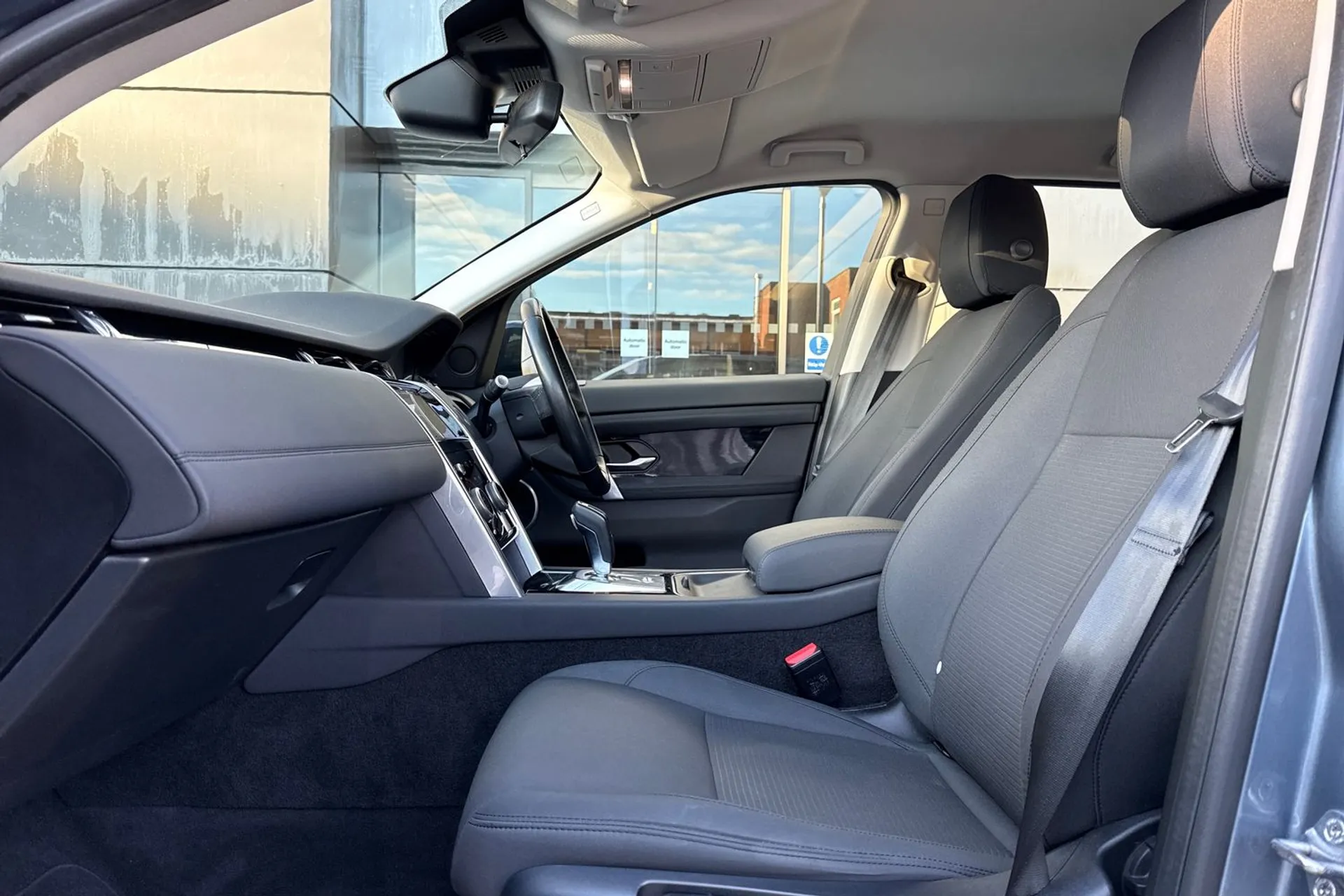 LAND ROVER DISCOVERY SPORT thumbnail image number 37