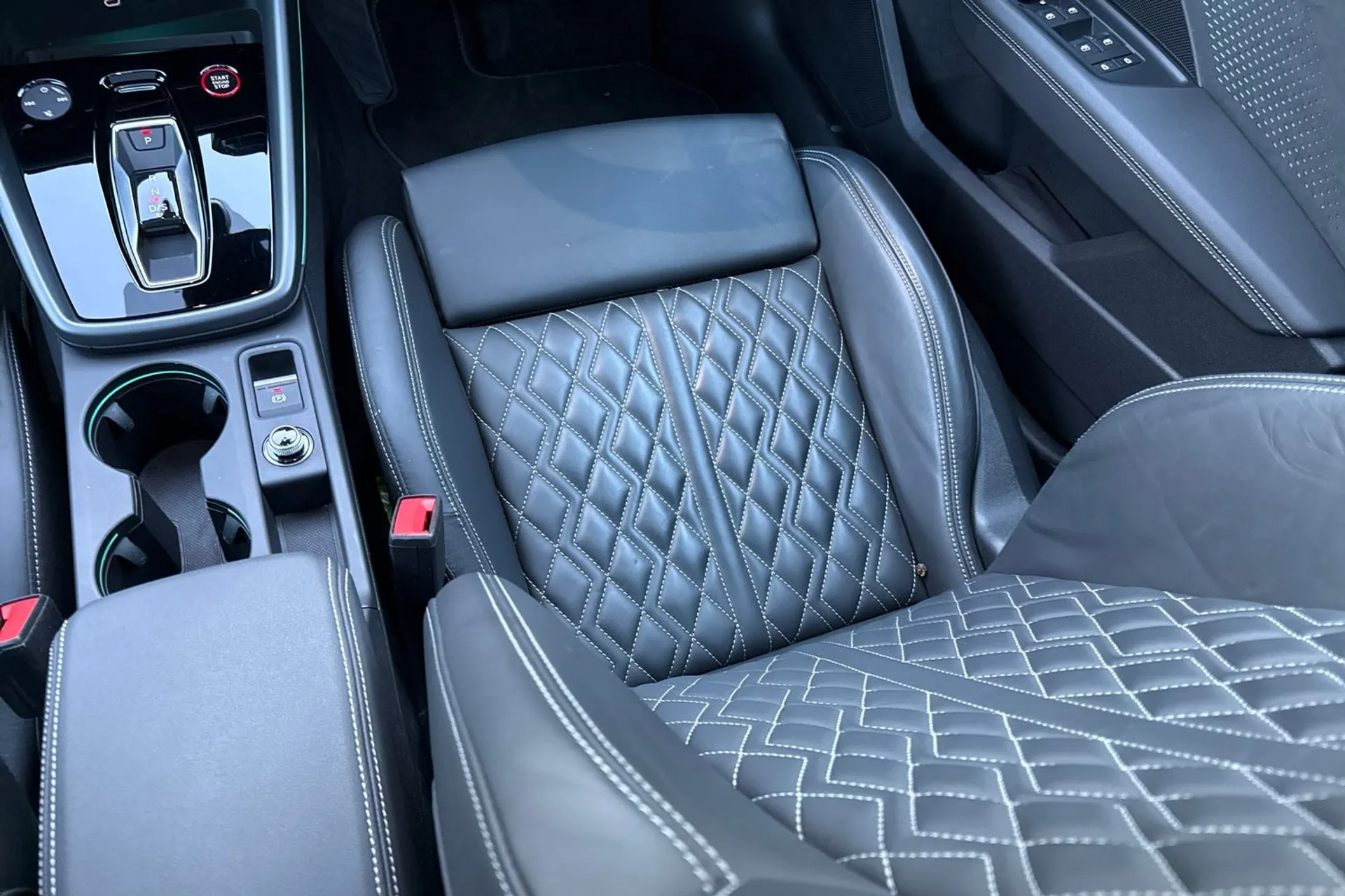 Audi A3 thumbnail image number 35