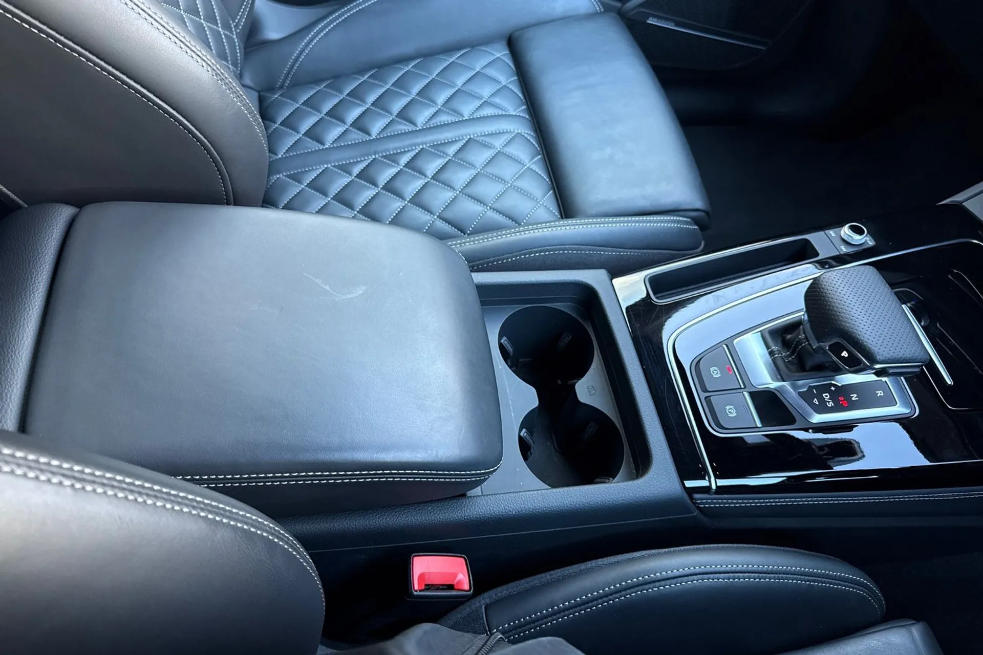 Audi Q5 thumbnail image number 42