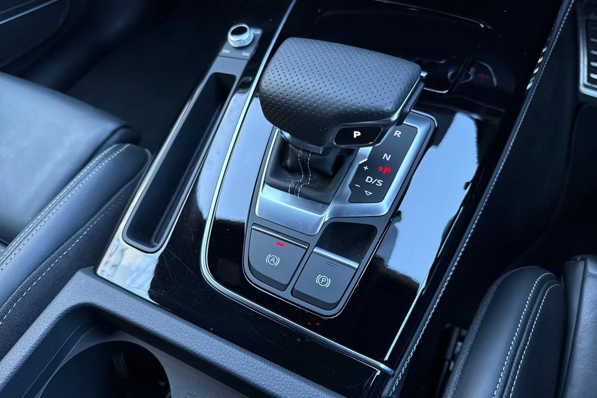 Audi Q5 thumbnail image number 46