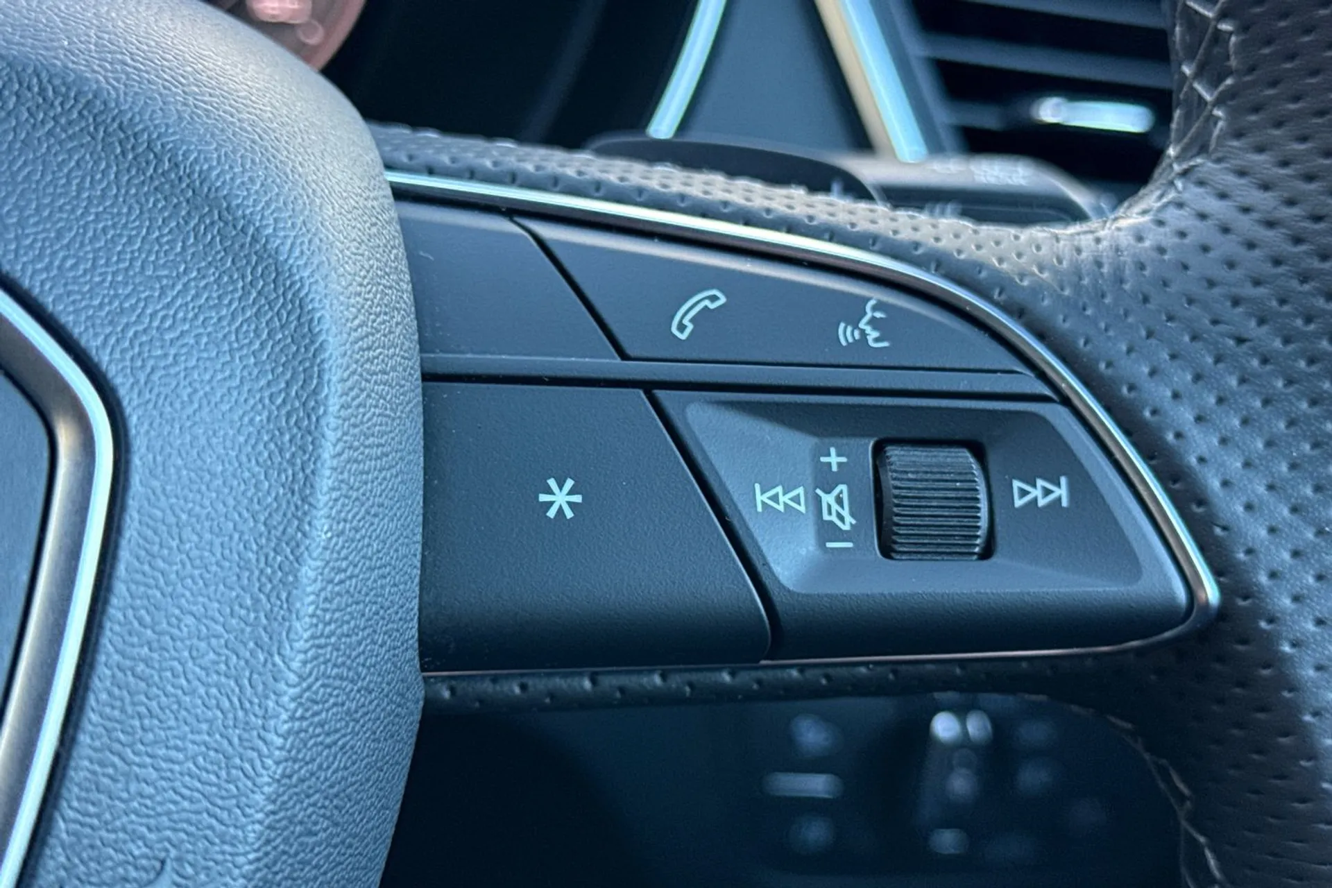 Audi Q5 thumbnail image number 39