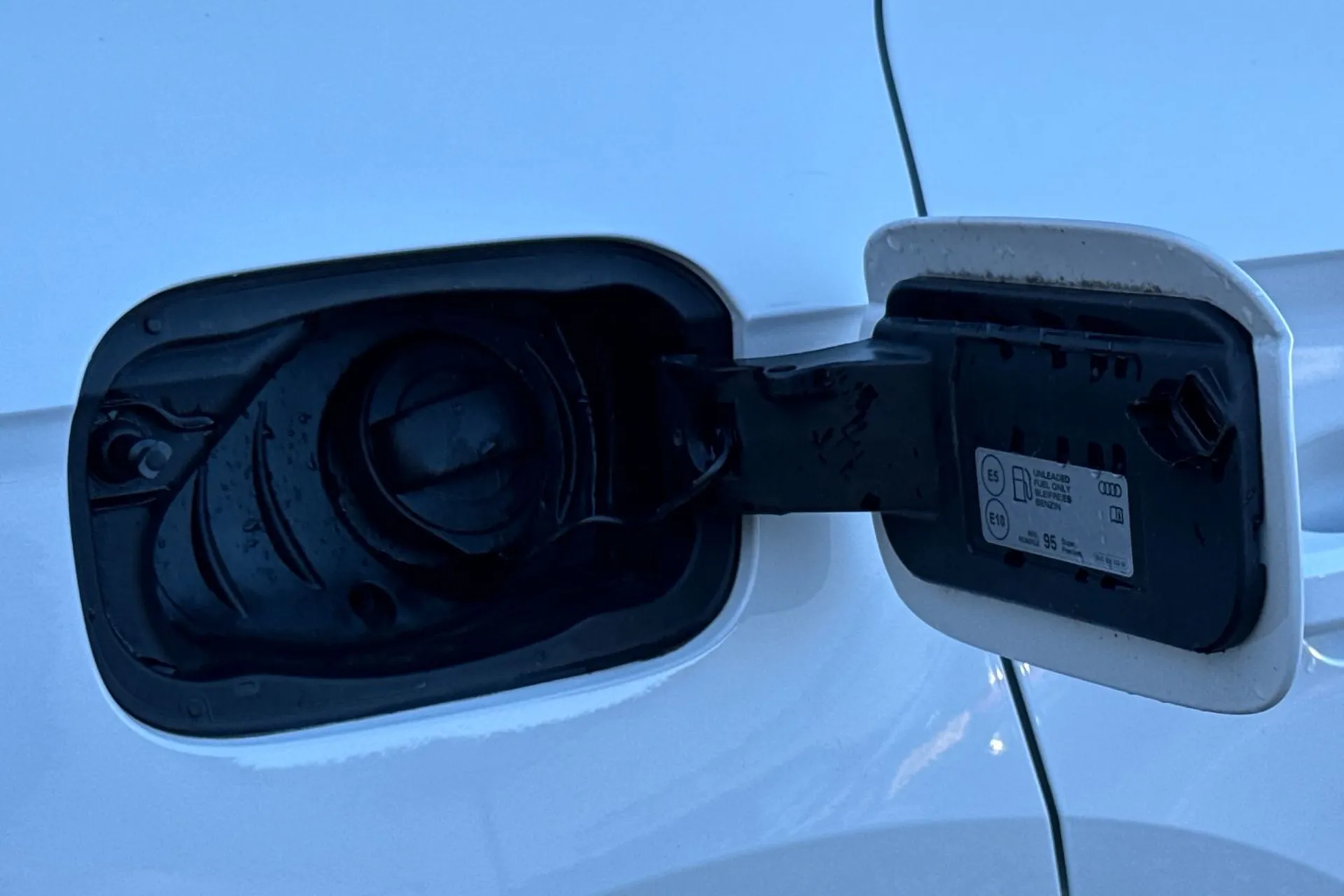 Audi Q5 thumbnail image number 20