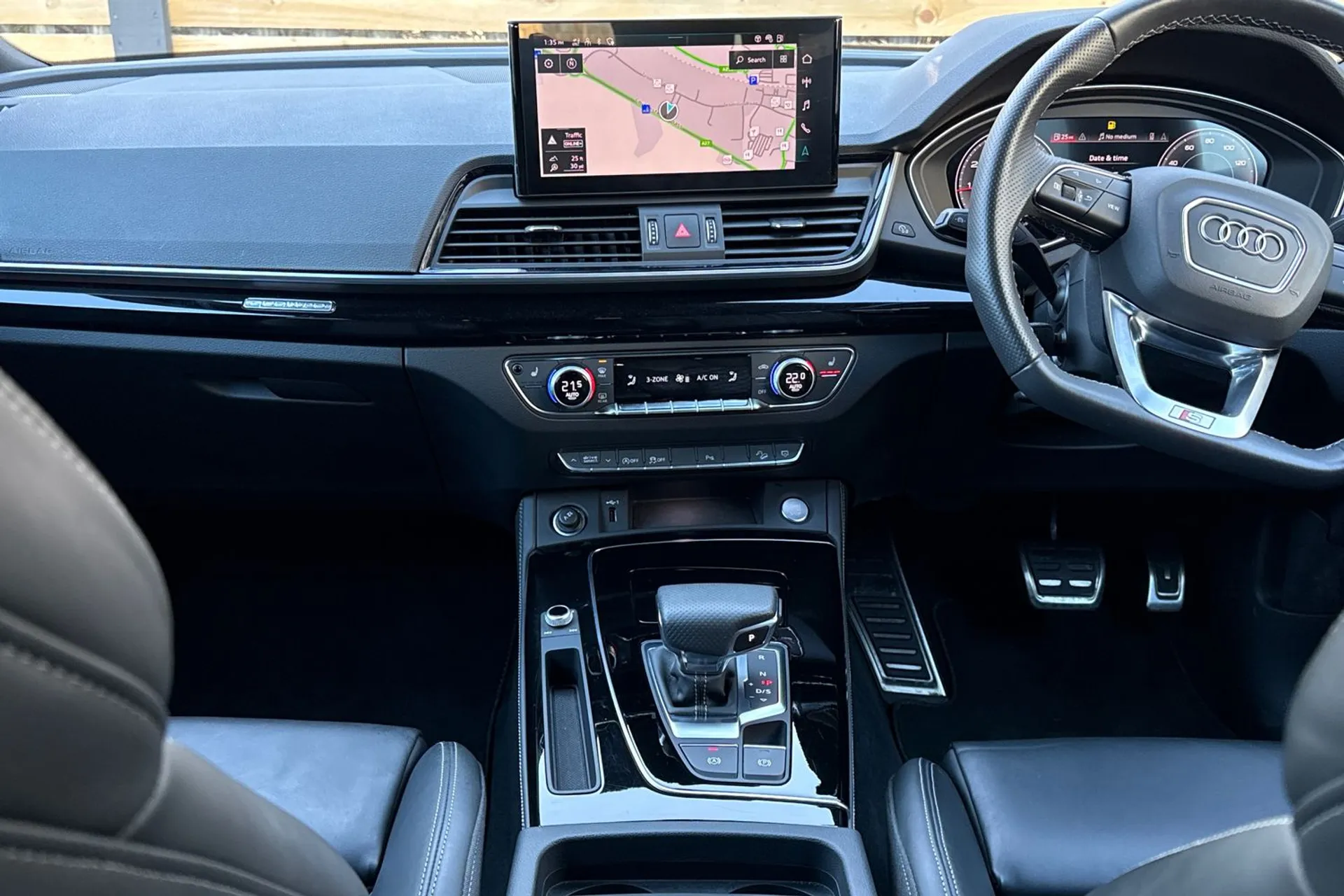 Audi Q5 thumbnail image number 37