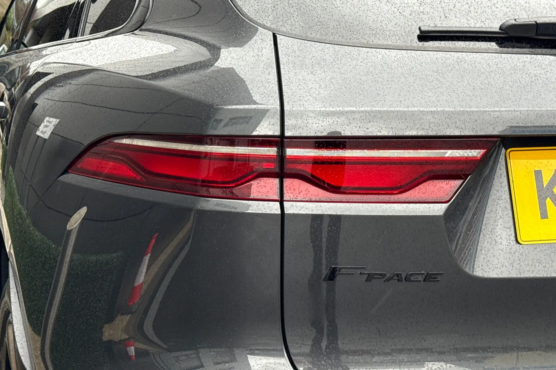 Jaguar F-PACE thumbnail image number 37