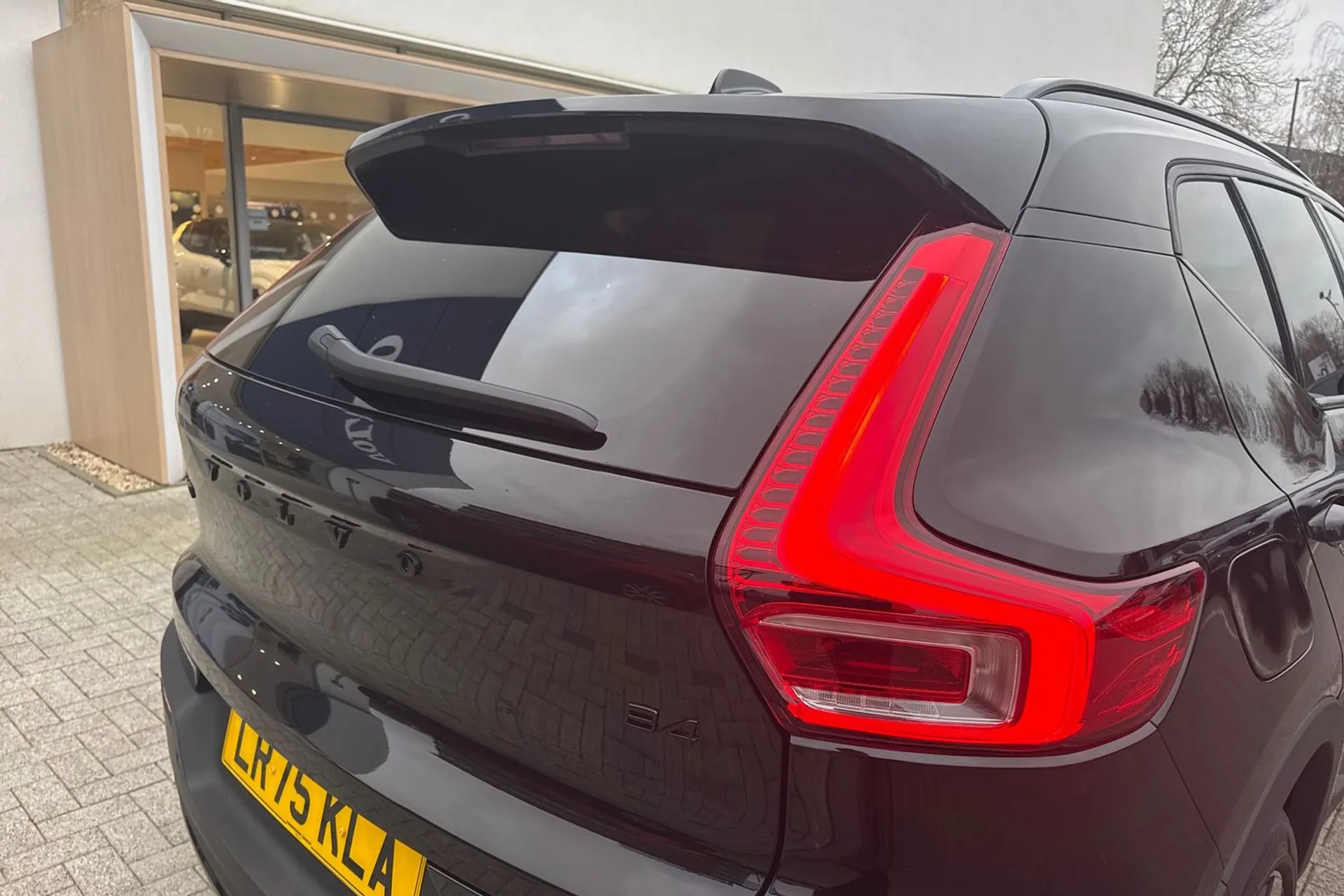 Volvo XC40 thumbnail image number 16