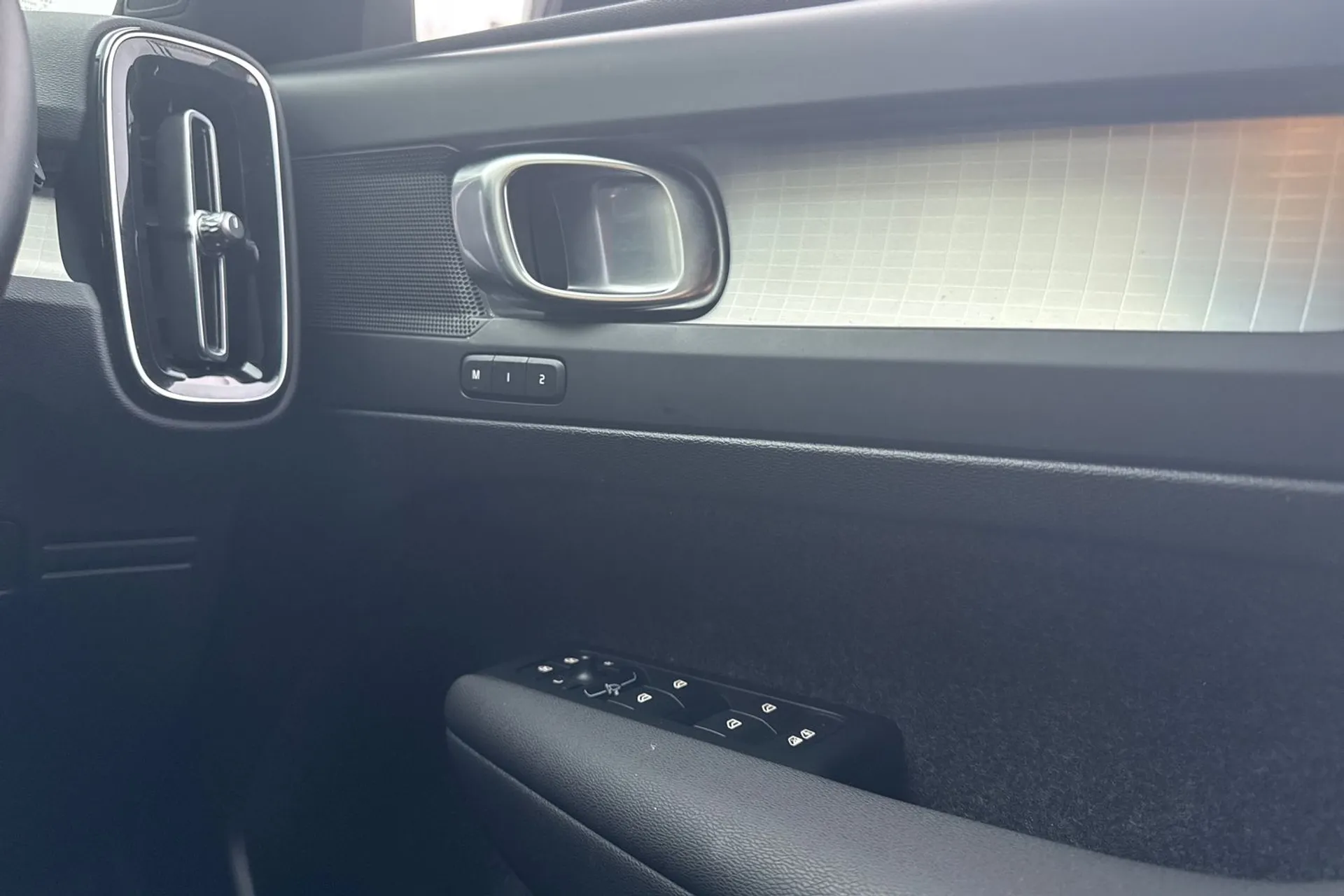 Volvo XC40 thumbnail image number 41