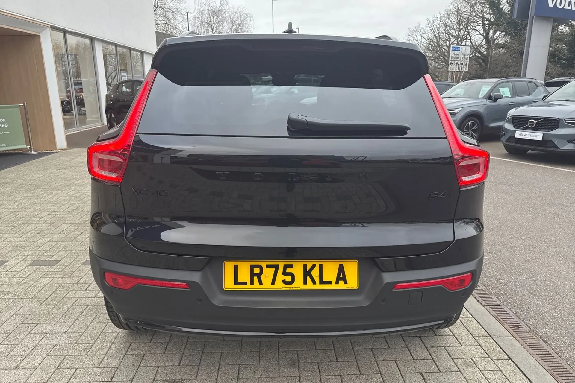 Volvo XC40 thumbnail image number 9