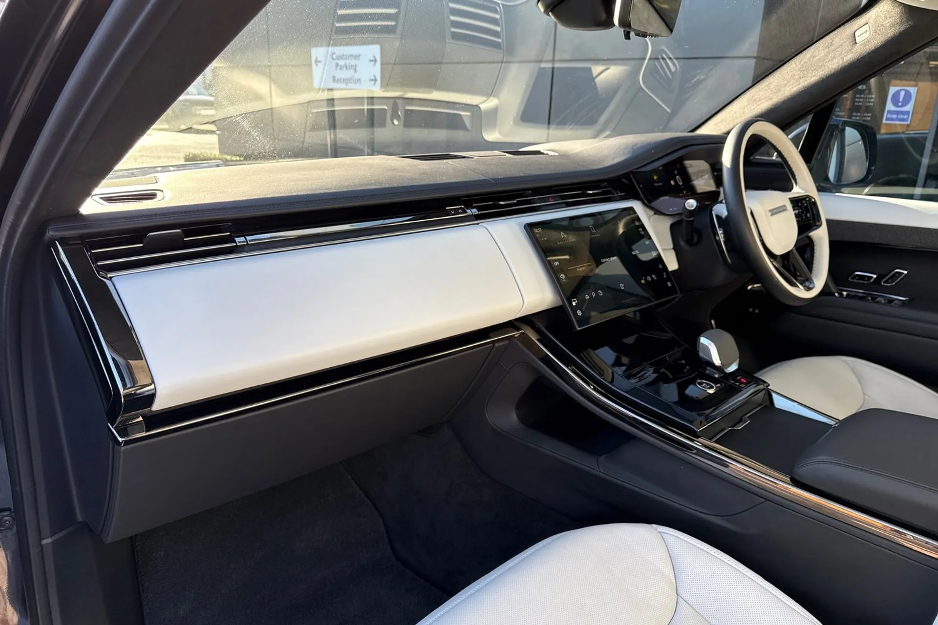 LAND ROVER RANGE ROVER SPORT thumbnail image number 39