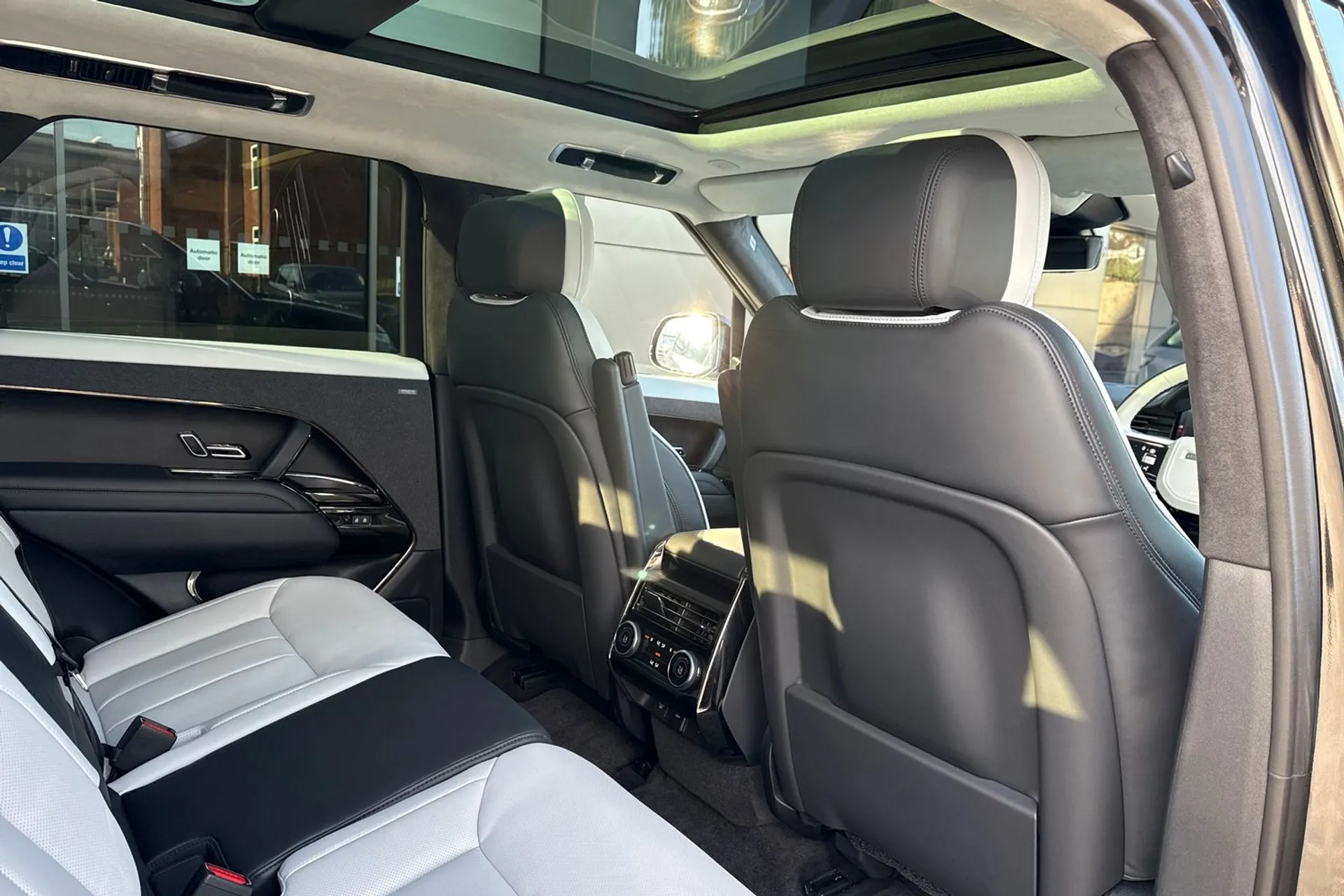 LAND ROVER RANGE ROVER SPORT thumbnail image number 35