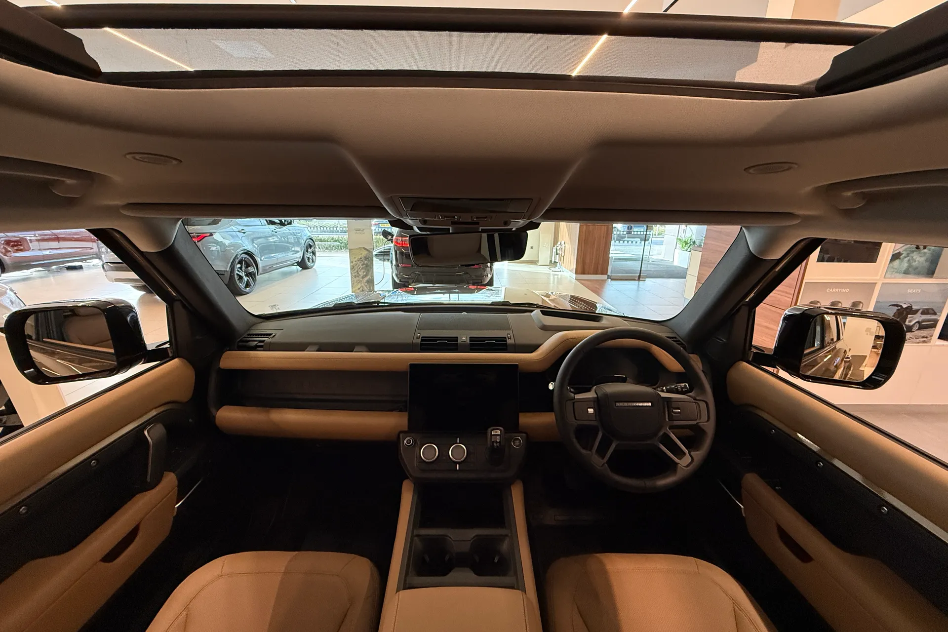 LAND ROVER Defender 110 thumbnail image number 3