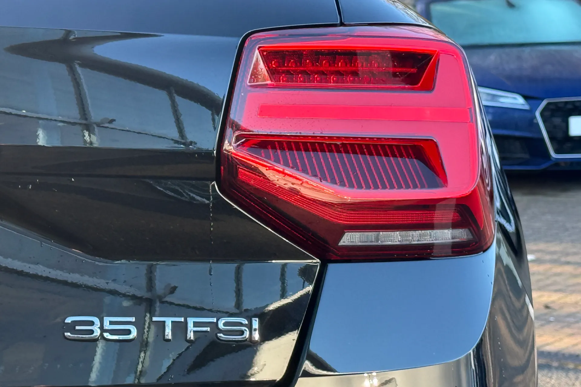 Audi Q2 thumbnail image number 31