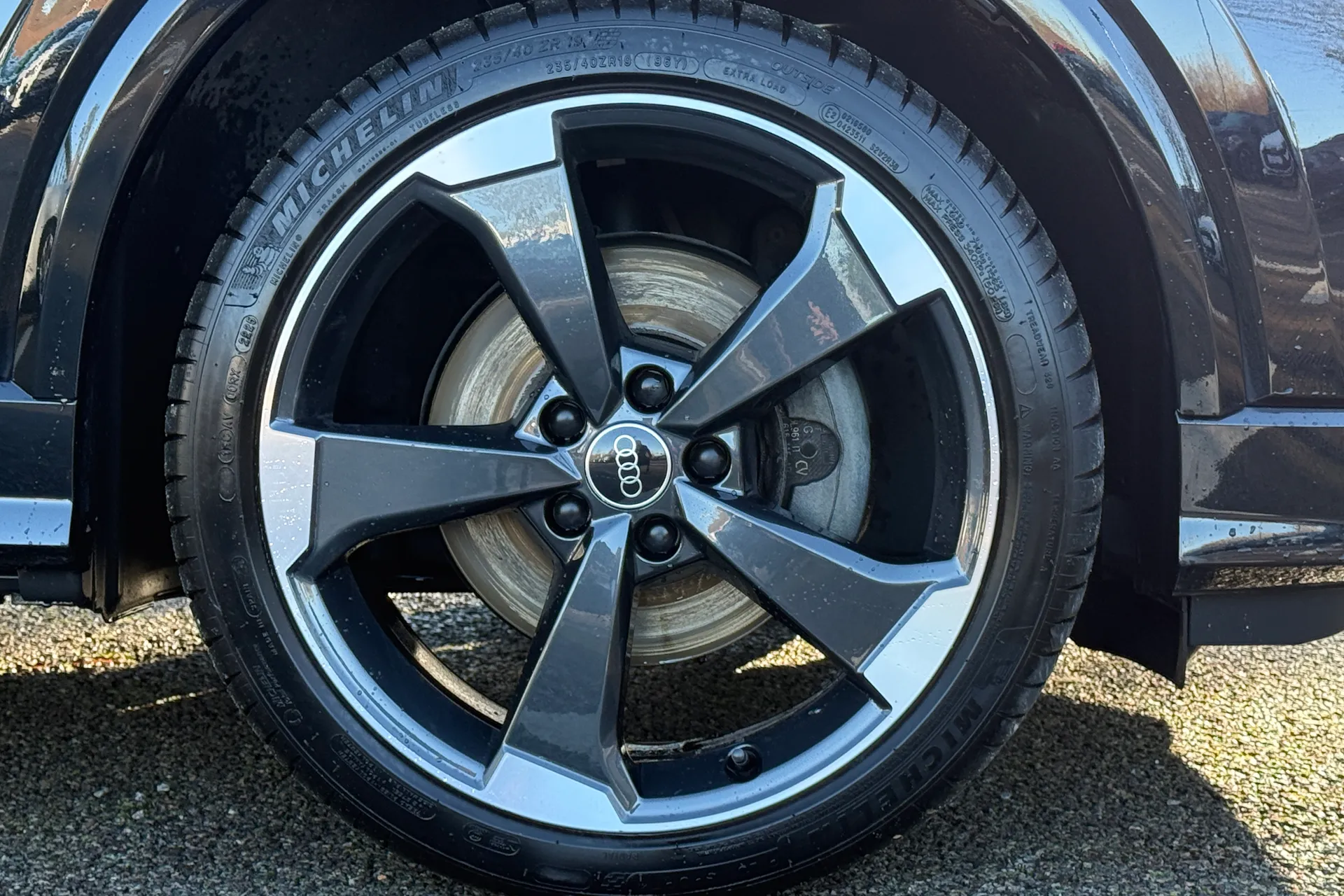 Audi Q2 thumbnail image number 24