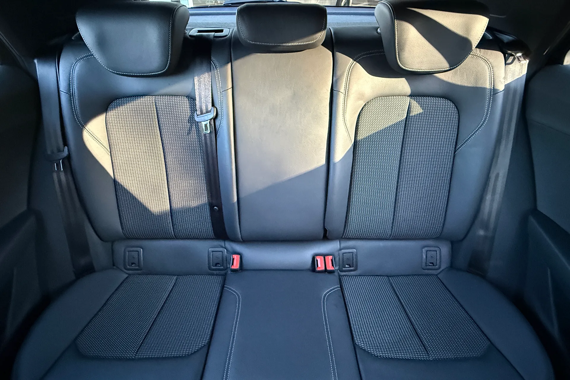 Audi Q2 thumbnail image number 32