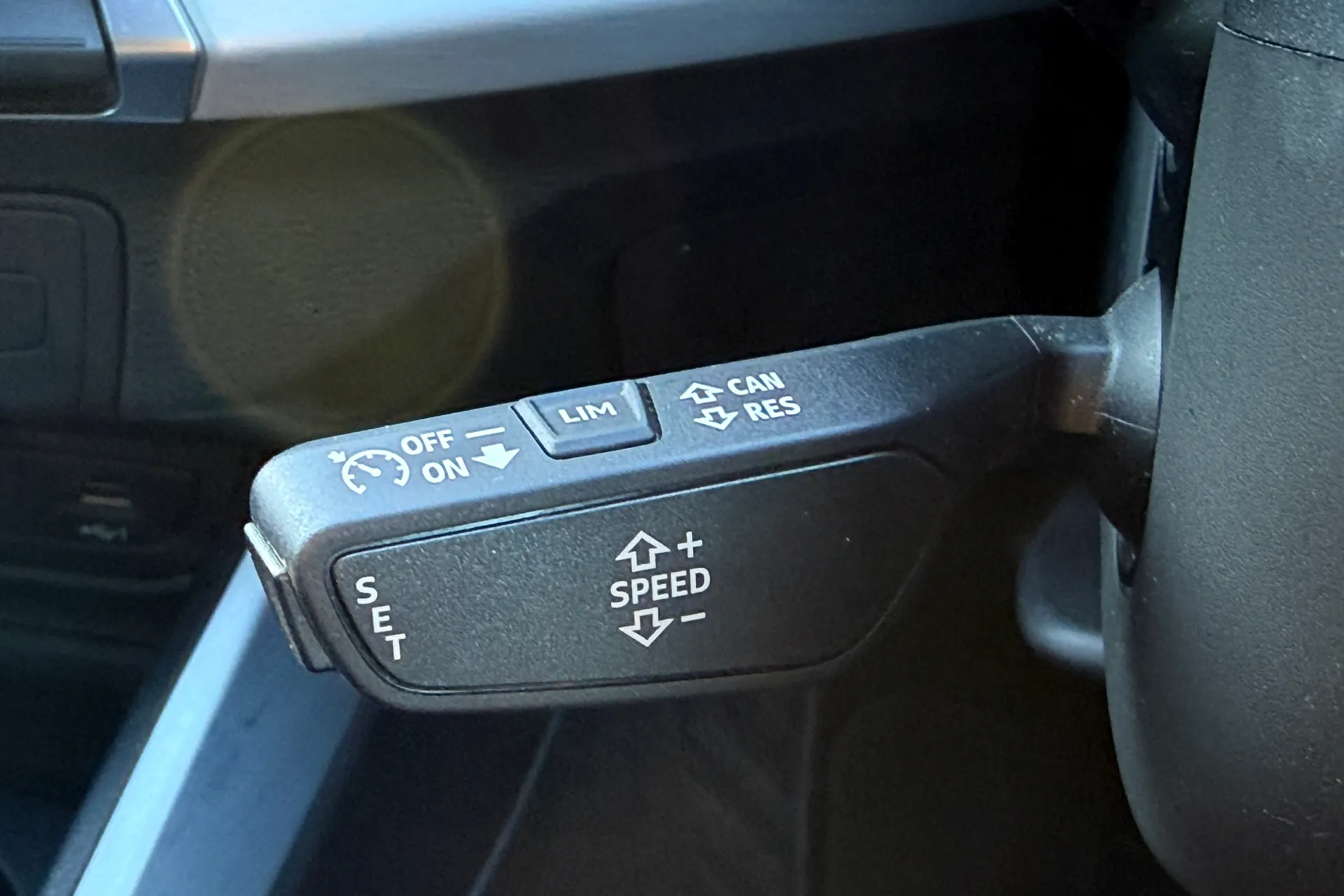 Audi Q2 thumbnail image number 58