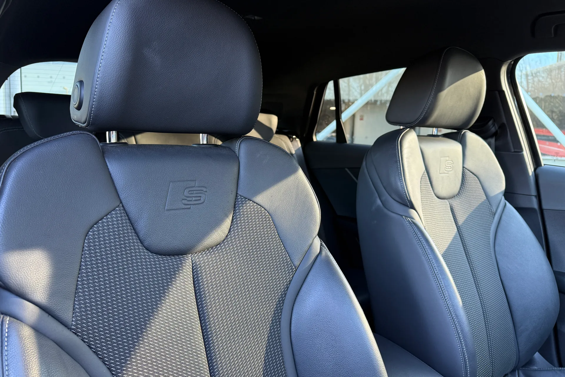 Audi Q2 thumbnail image number 41