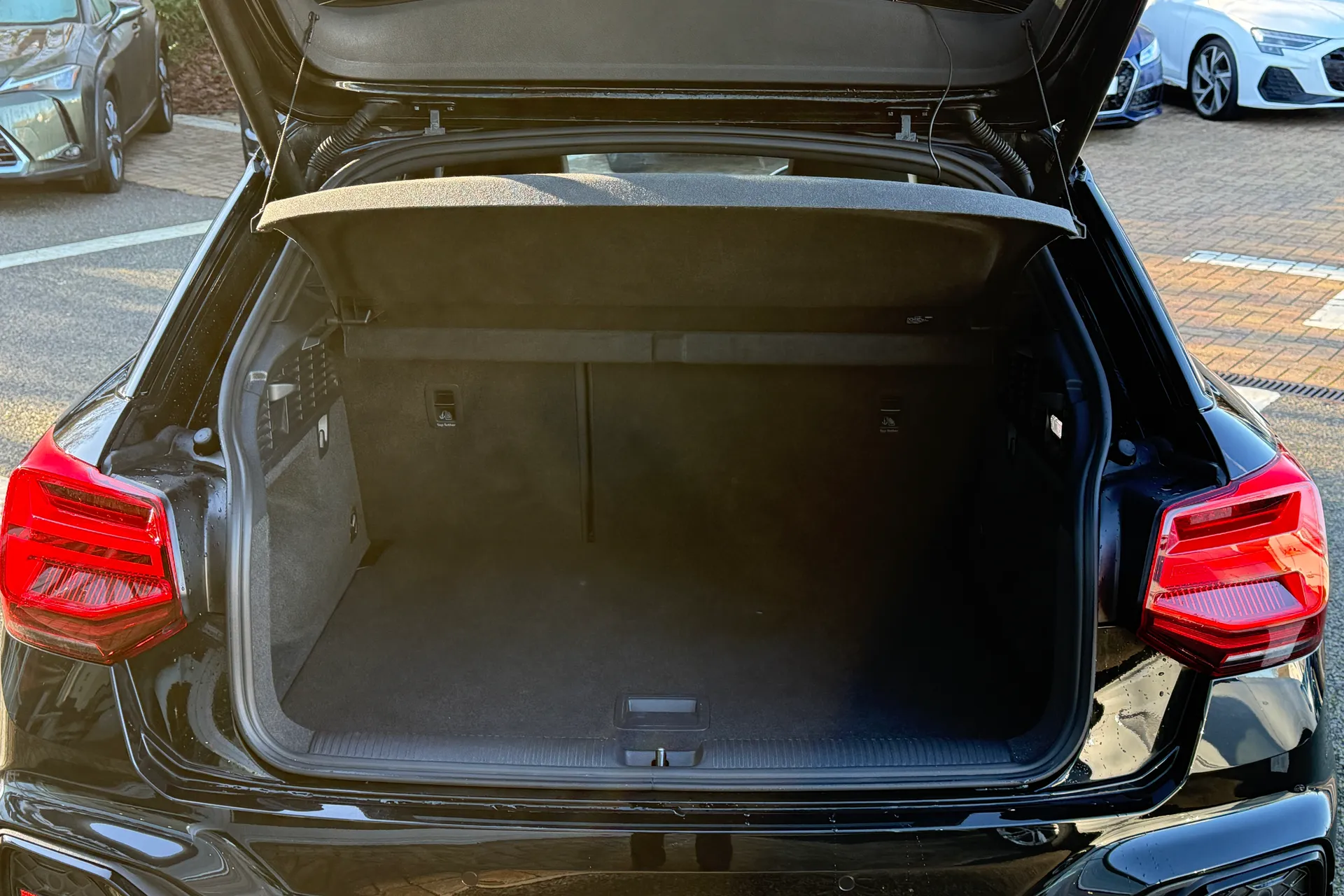 Audi Q2 thumbnail image number 26