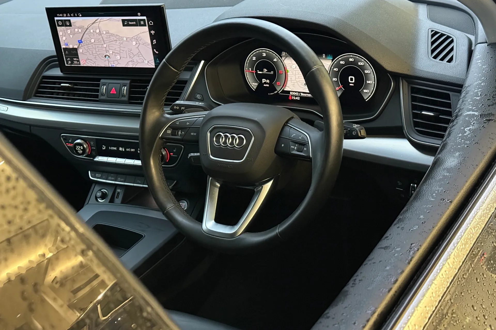 Audi Q5 thumbnail image number 30