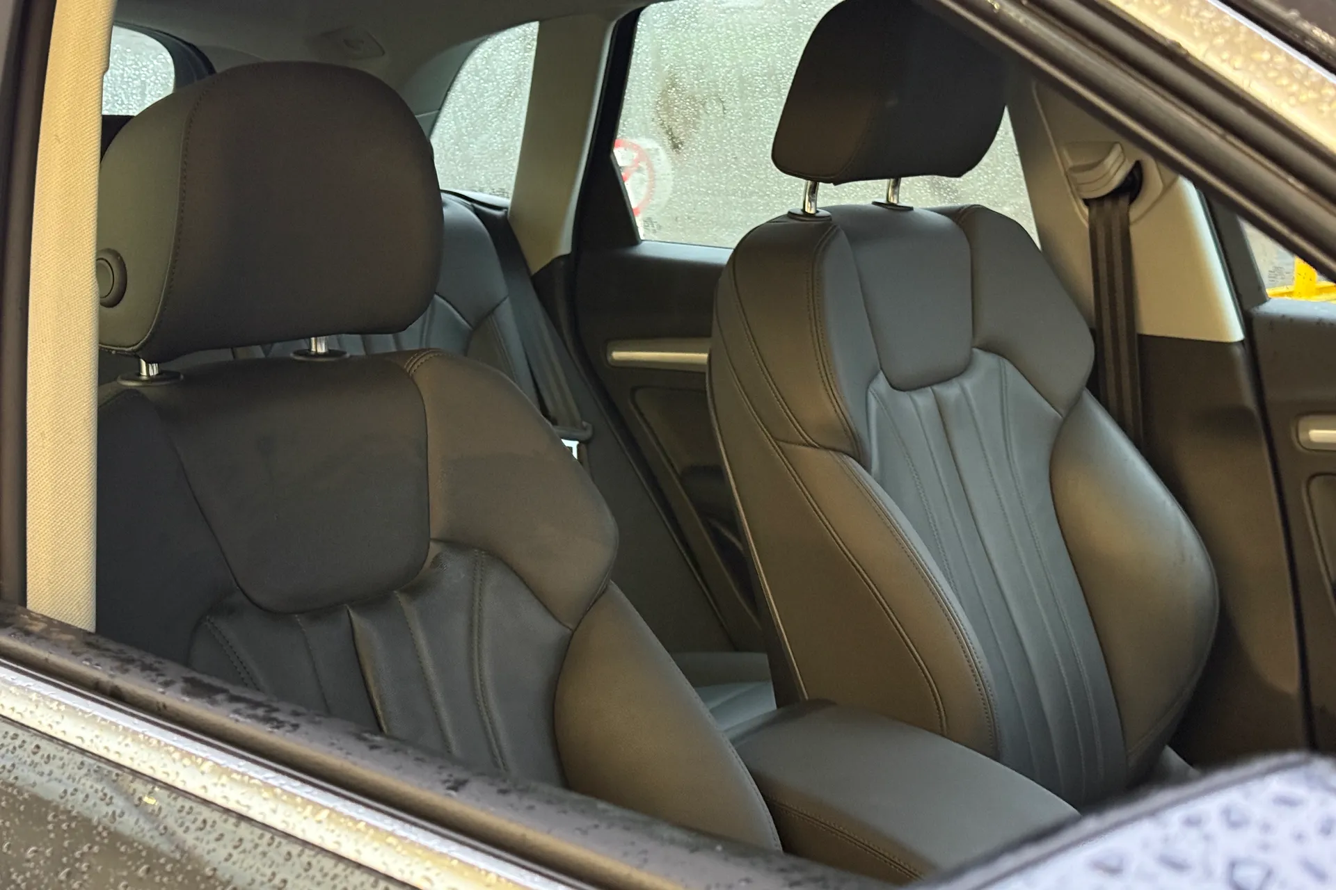 Audi Q5 thumbnail image number 31