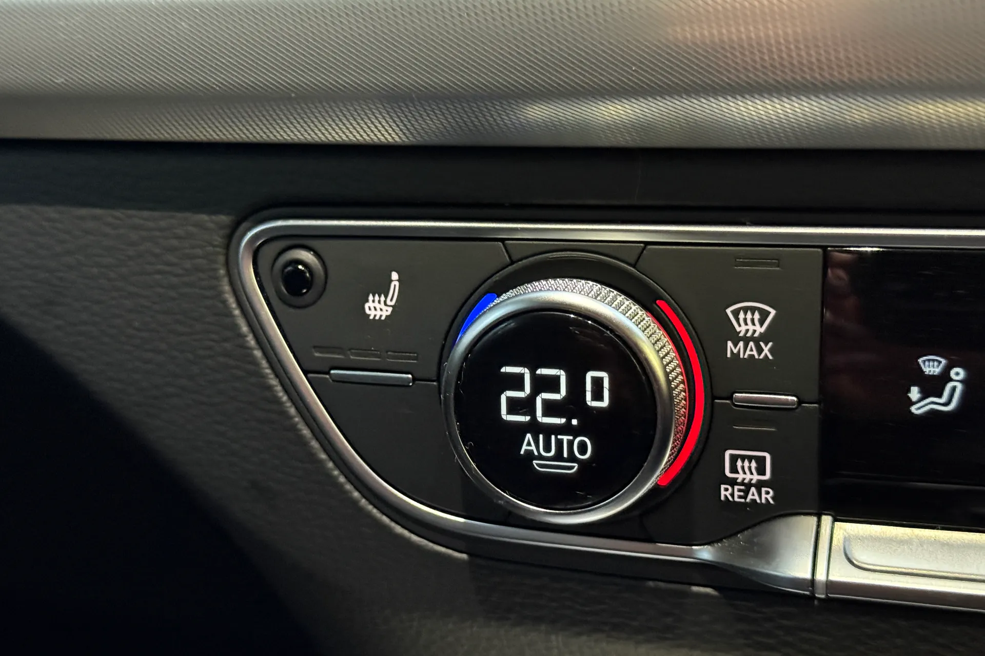 Audi Q5 thumbnail image number 26