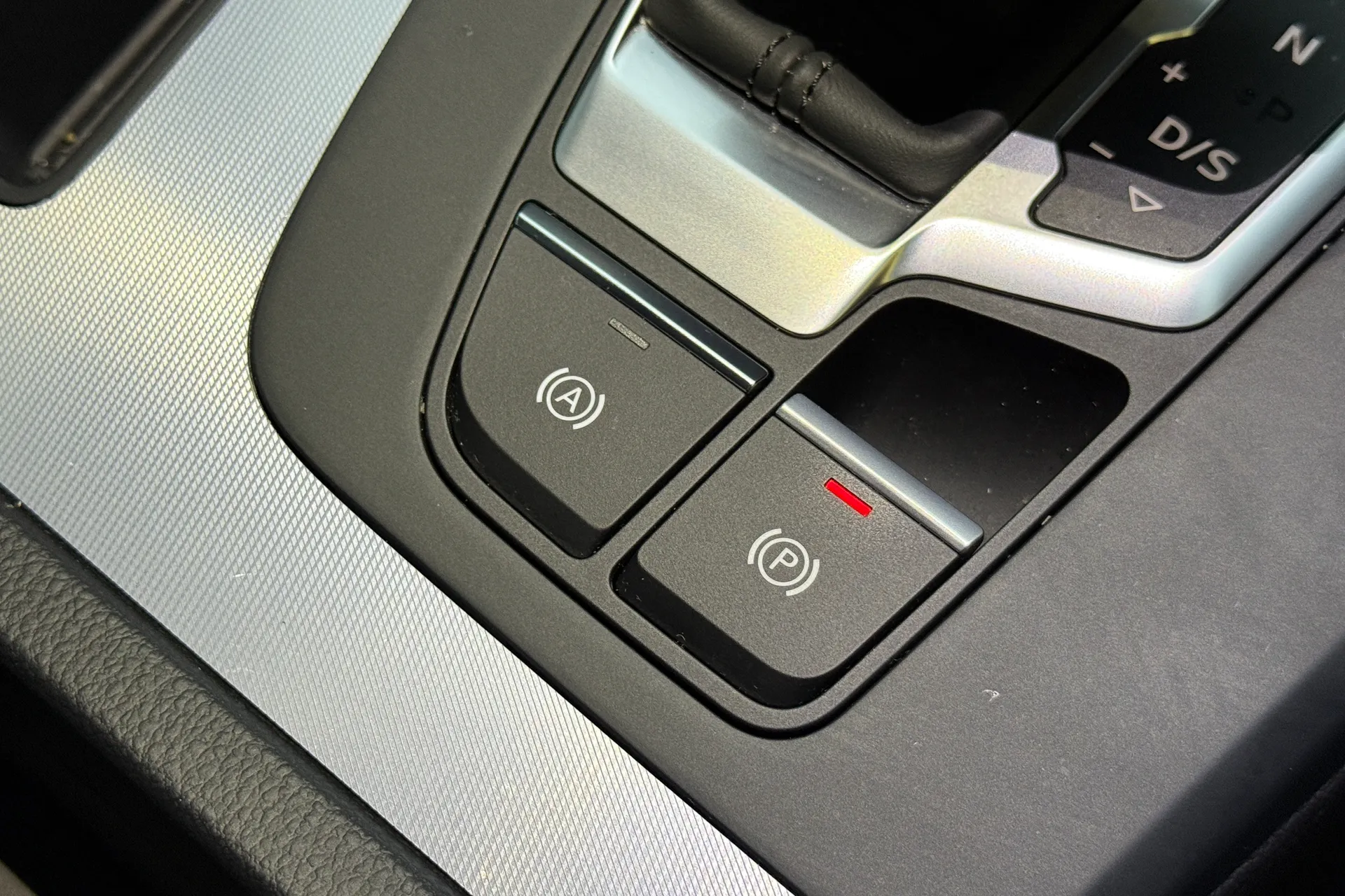 Audi Q5 thumbnail image number 24