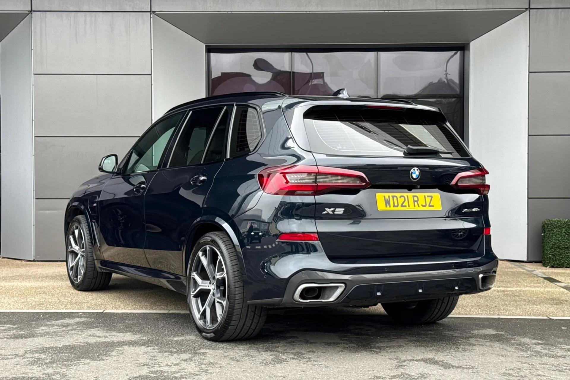 BMW X5 thumbnail image number 14