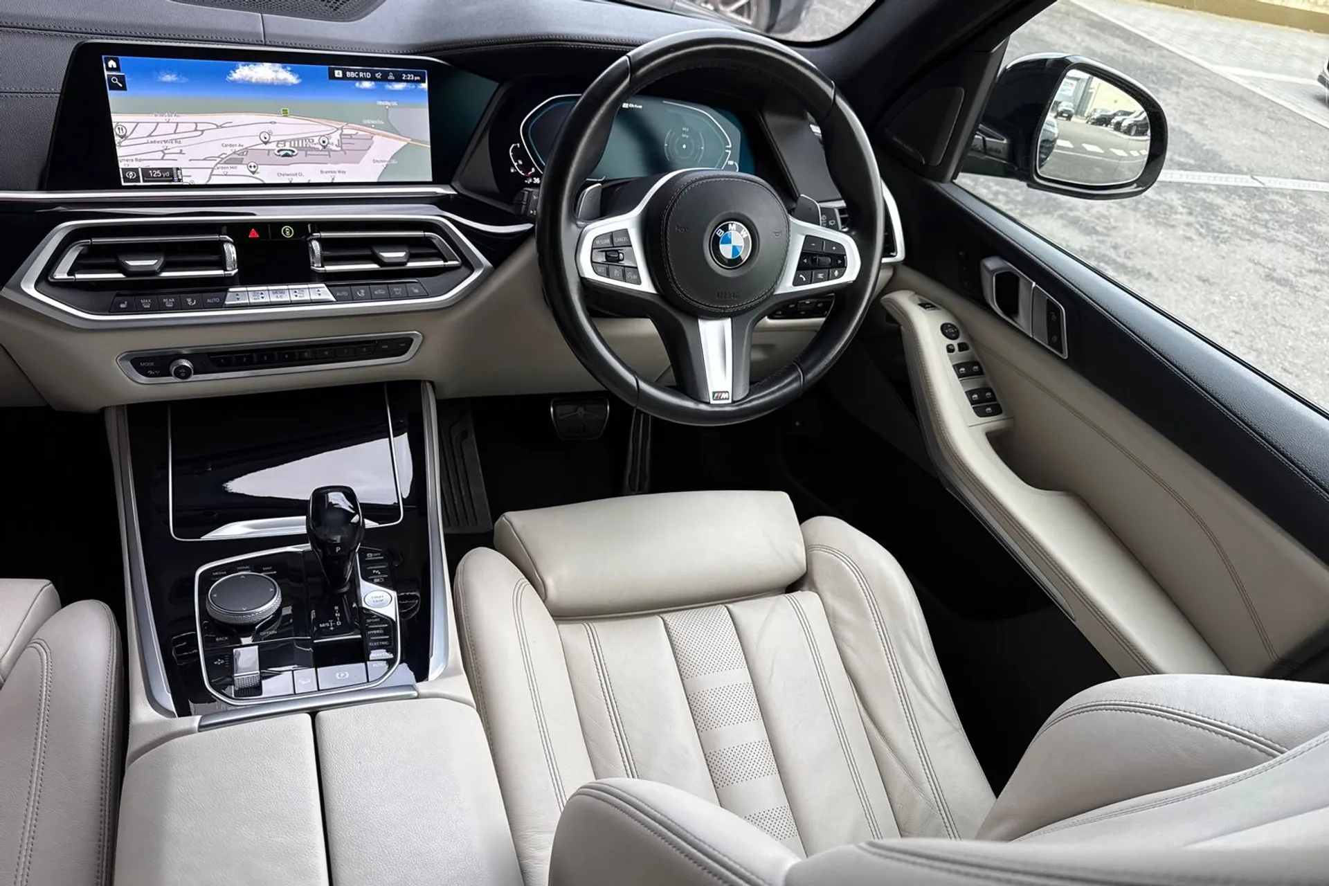 BMW X5 thumbnail image number 46