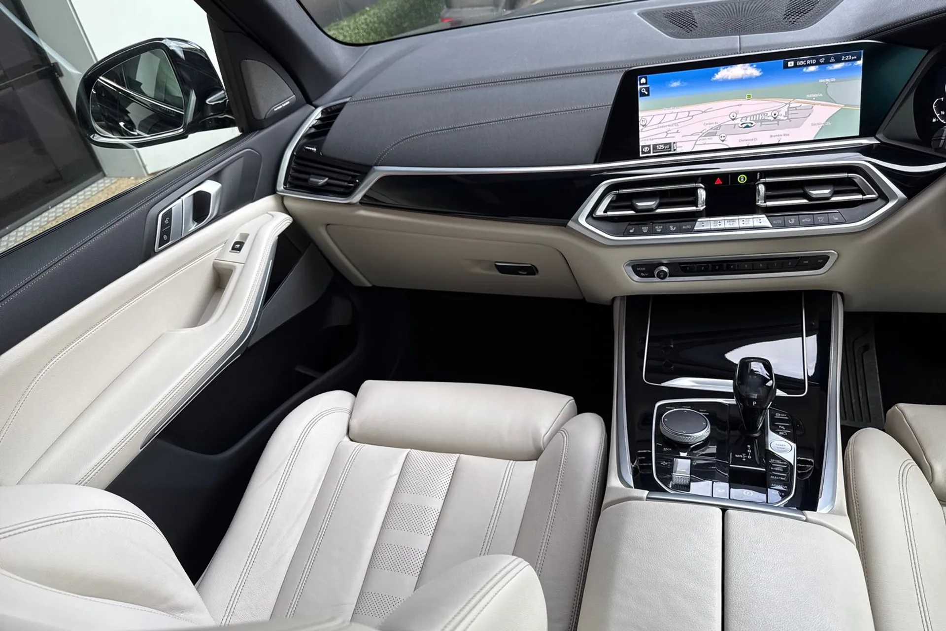 BMW X5 thumbnail image number 45