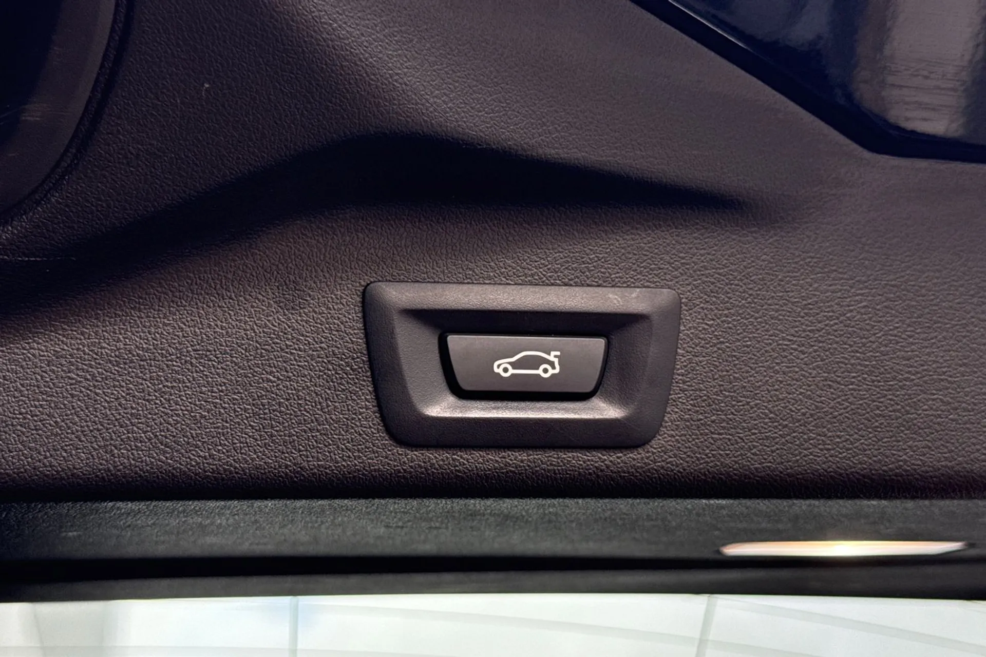 BMW X5 thumbnail image number 38