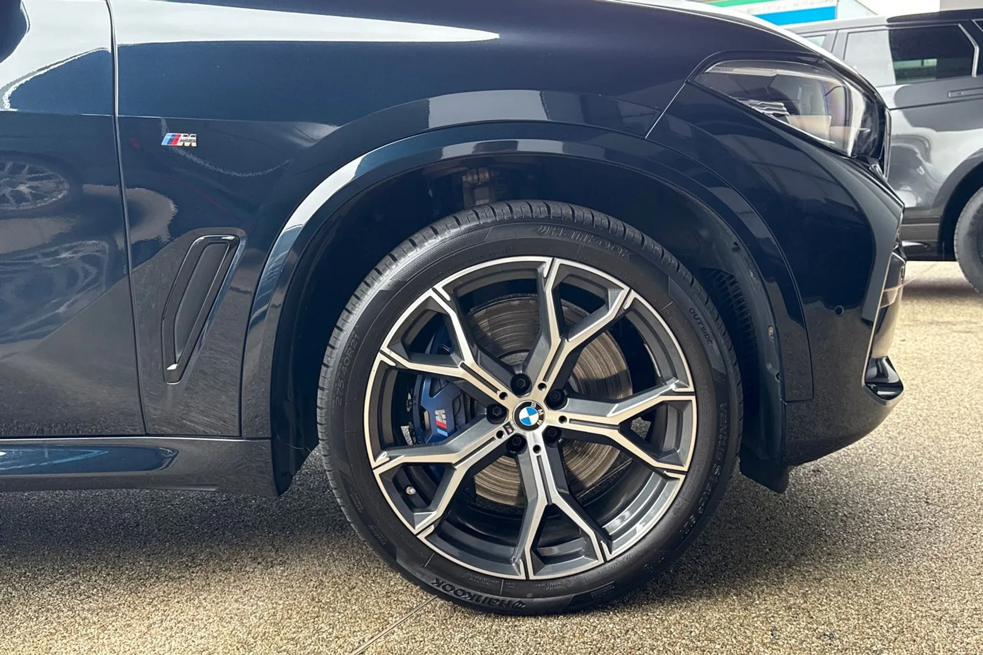 BMW X5 thumbnail image number 21