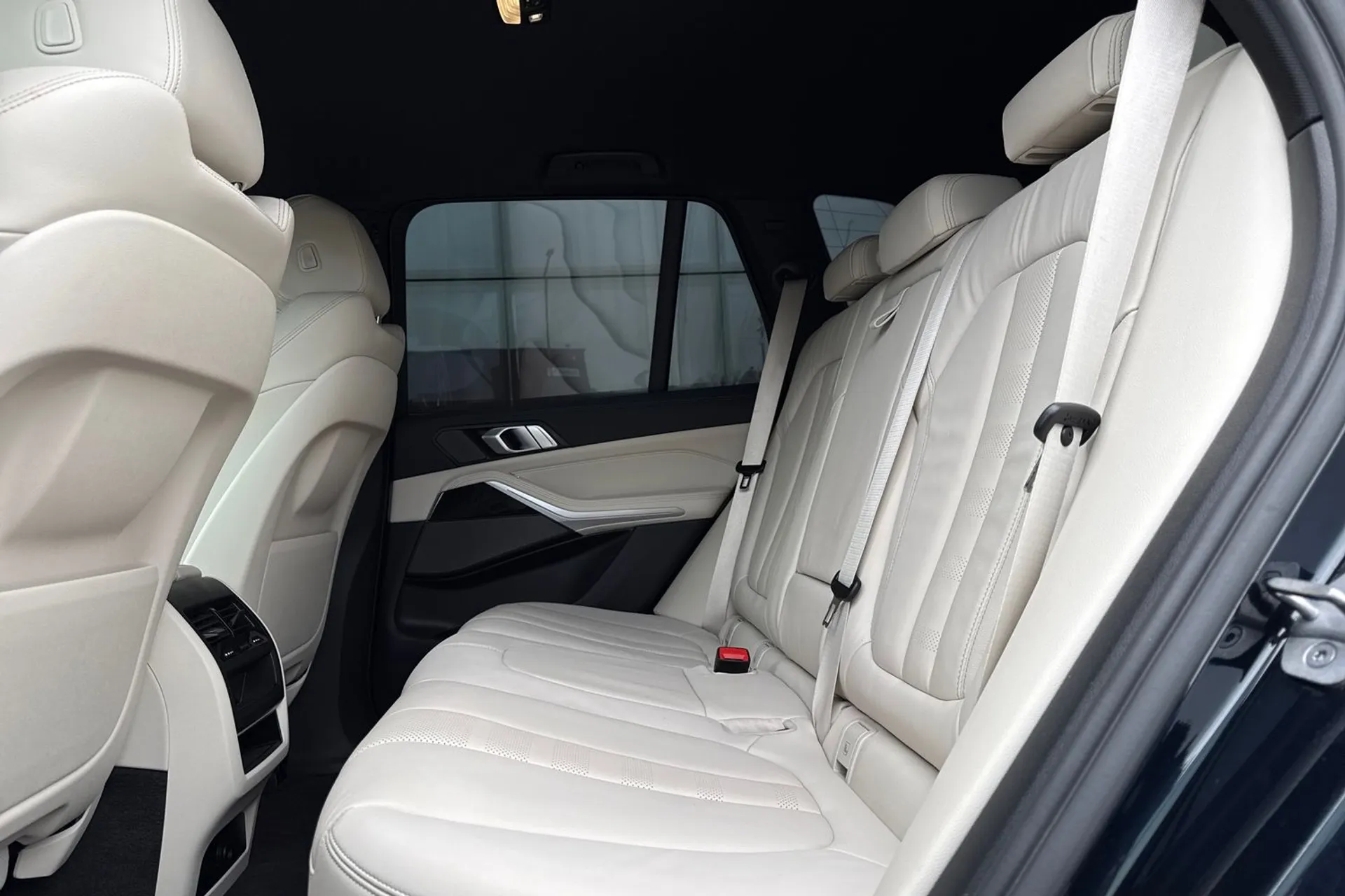 BMW X5 thumbnail image number 51