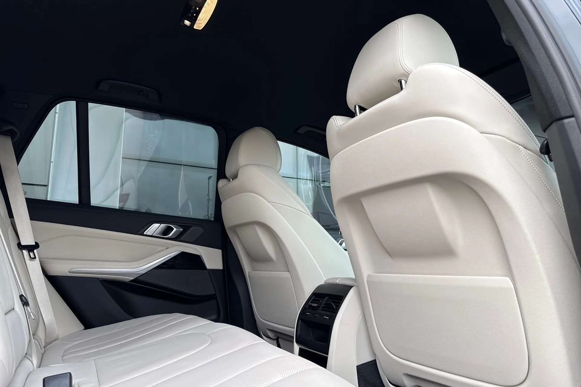 BMW X5 thumbnail image number 41