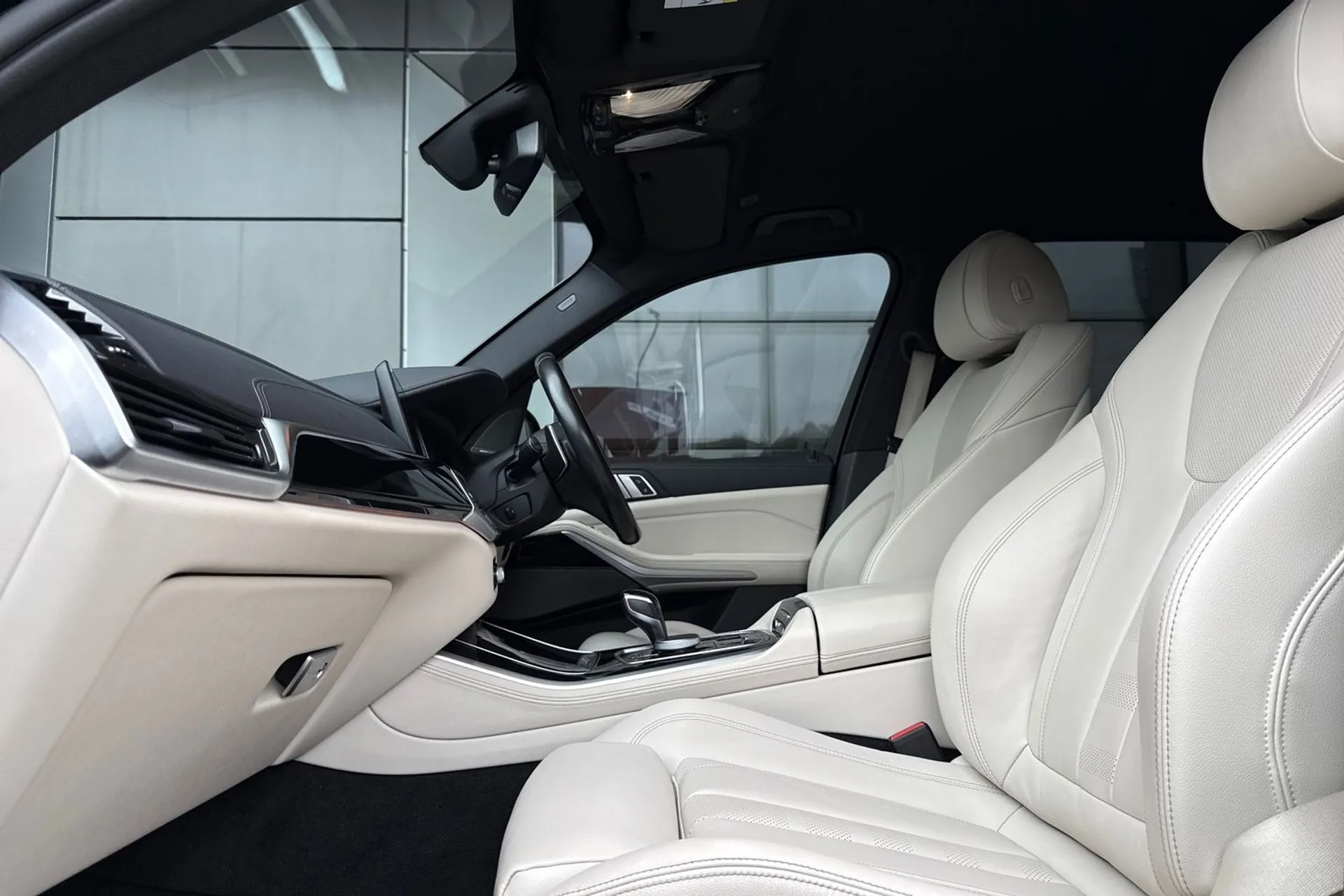 BMW X5 thumbnail image number 48