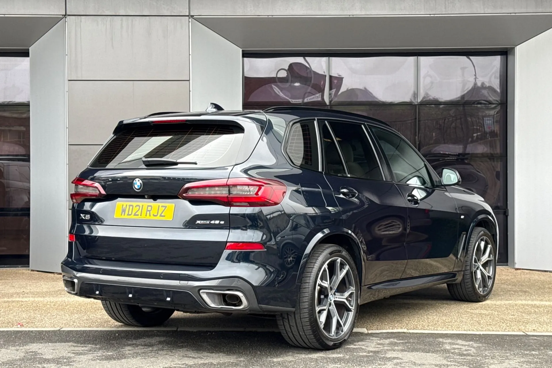 BMW X5 thumbnail image number 11