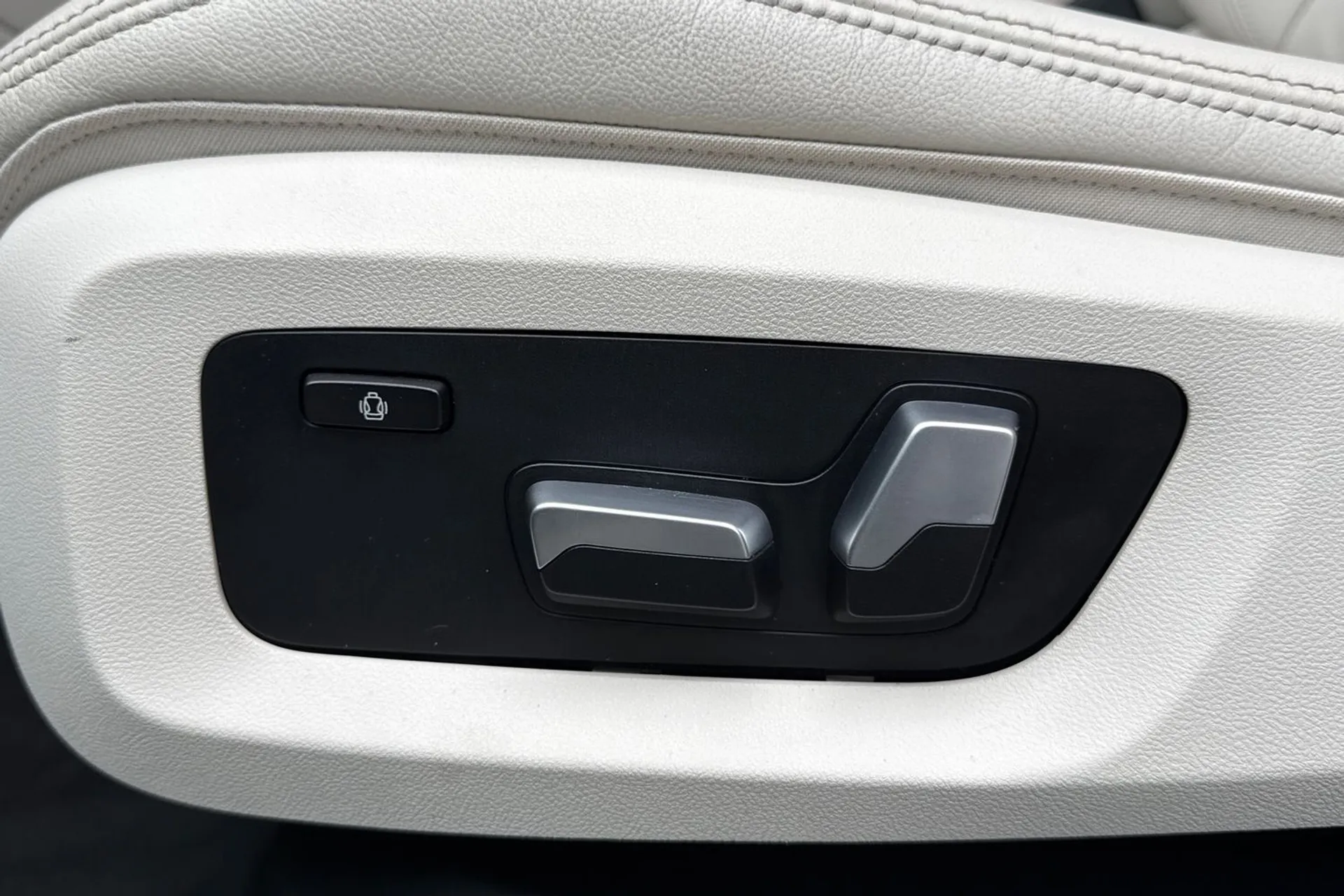 BMW X5 thumbnail image number 50