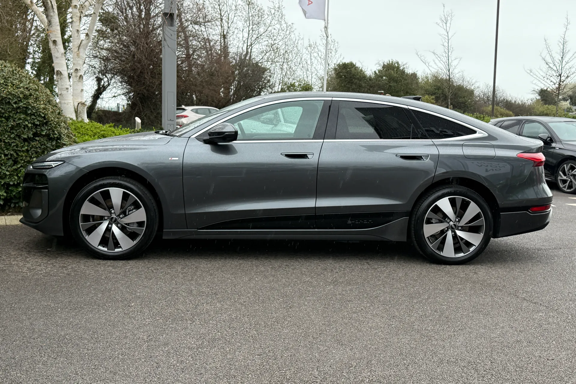 Audi A6 thumbnail image number 25