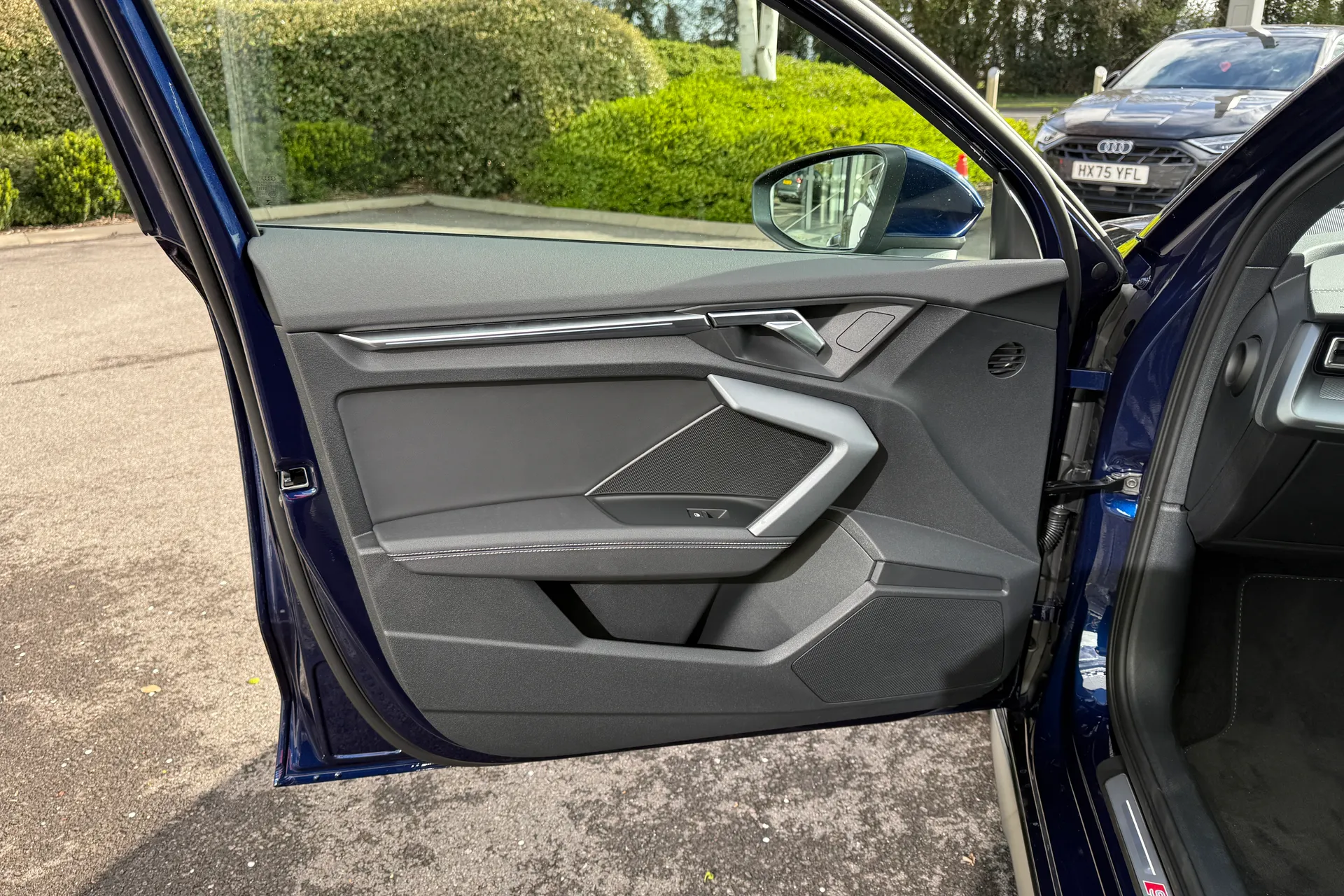 Audi A3 thumbnail image number 25