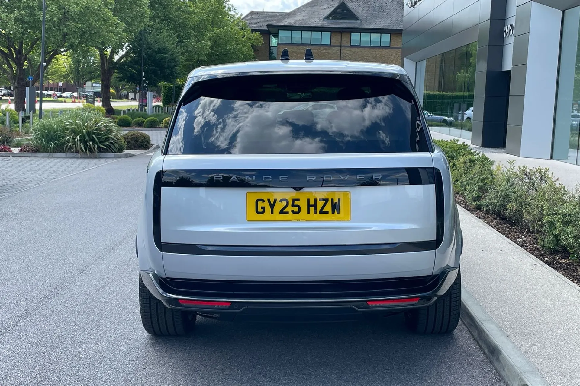 LAND ROVER RANGE ROVER thumbnail image number 13