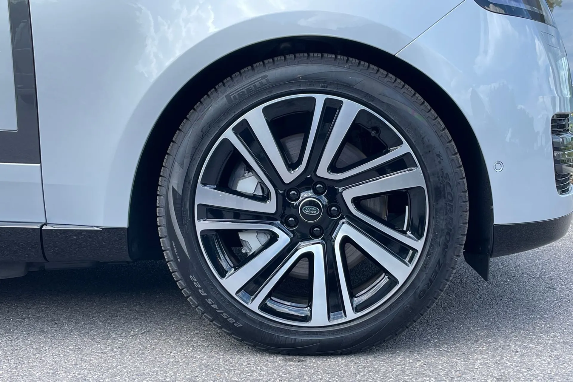 LAND ROVER RANGE ROVER thumbnail image number 17