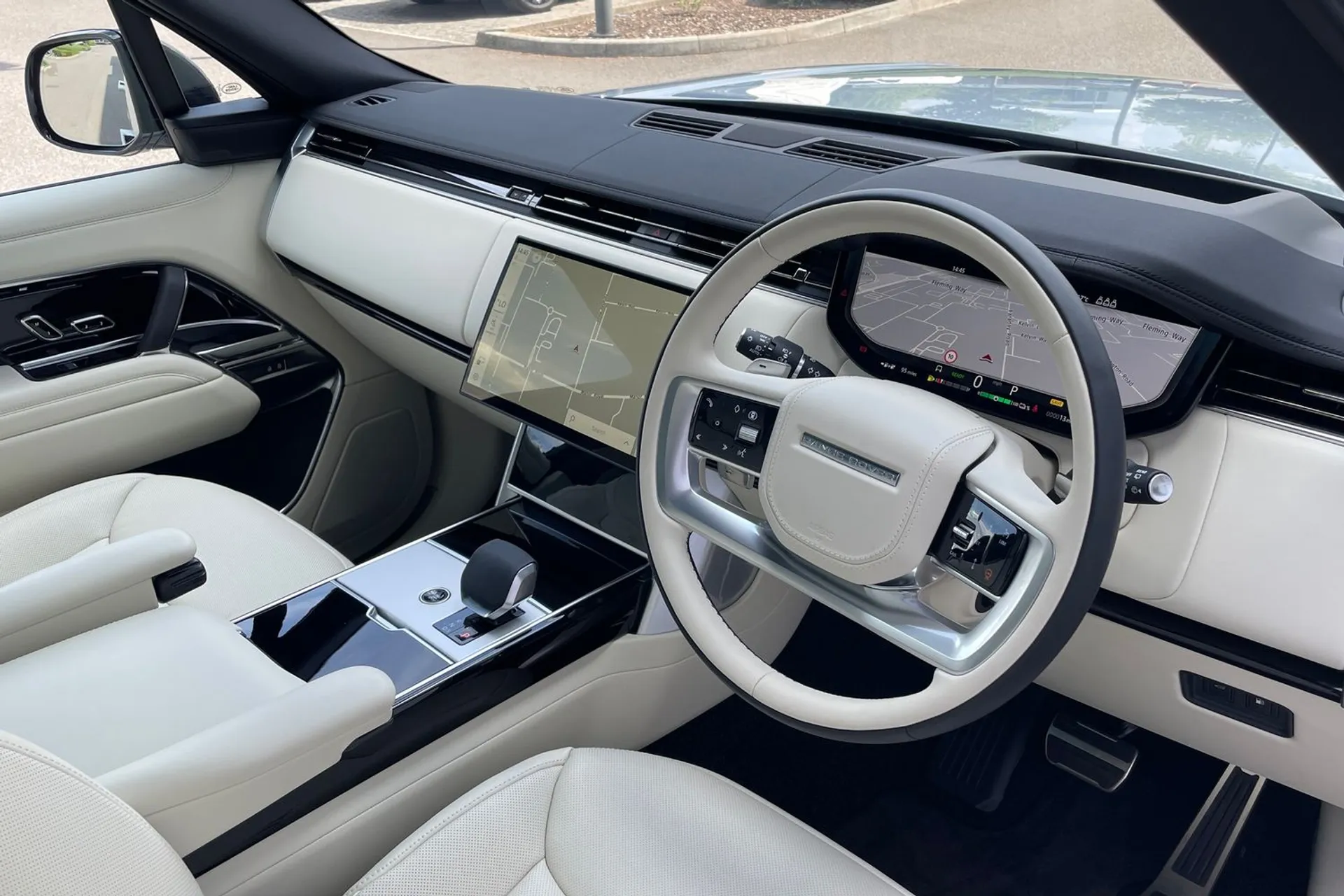 LAND ROVER RANGE ROVER thumbnail image number 38