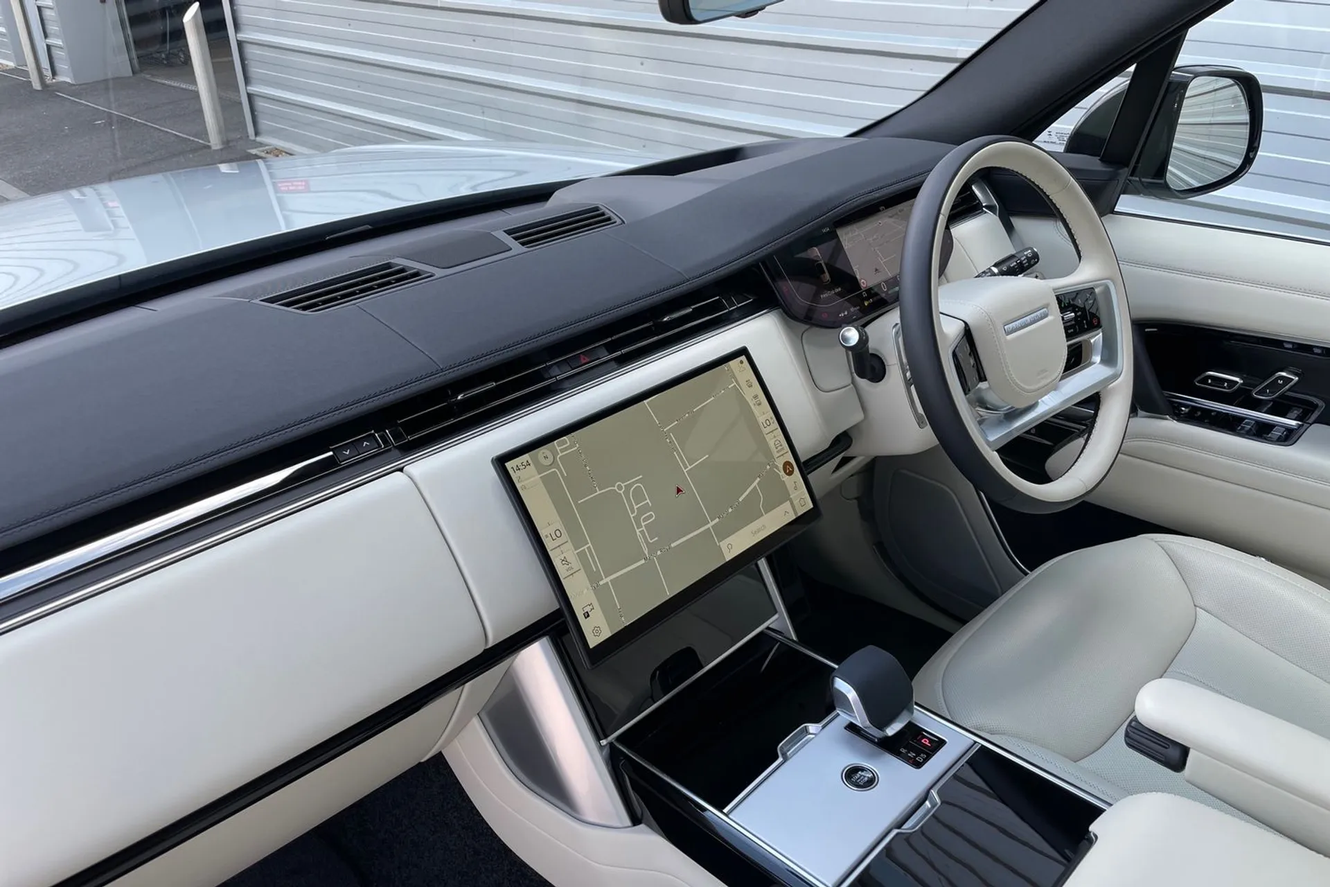 LAND ROVER RANGE ROVER thumbnail image number 39